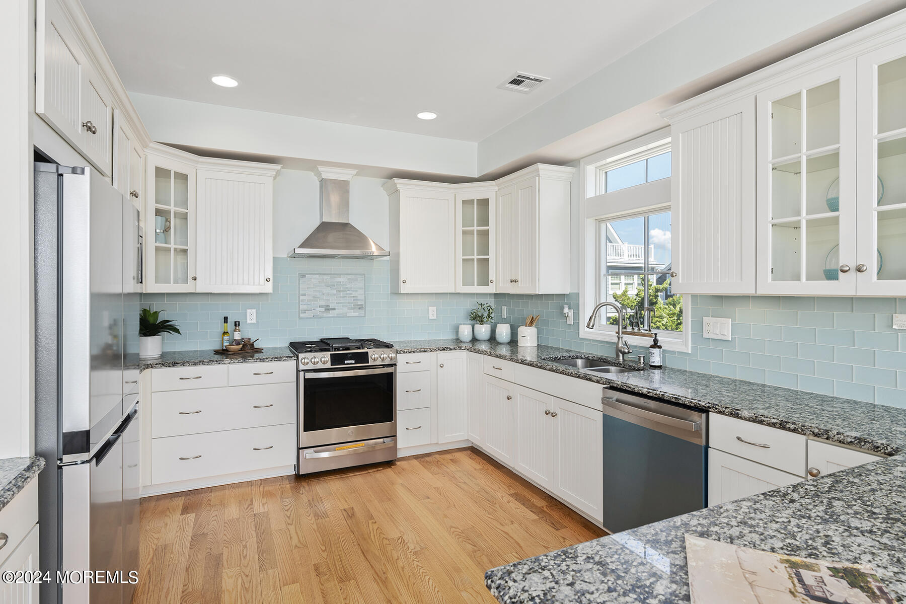 525 East Avenue, Bay Head, New Jersey image 9