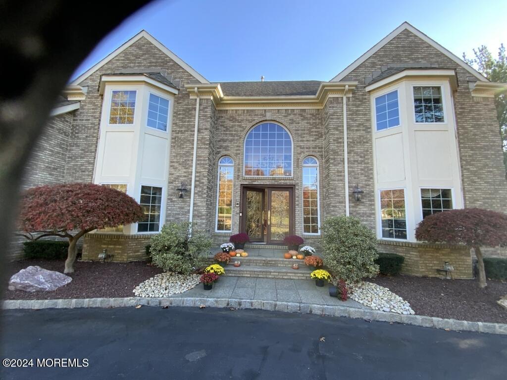 8 Mount Drive, Millstone, New Jersey image 2