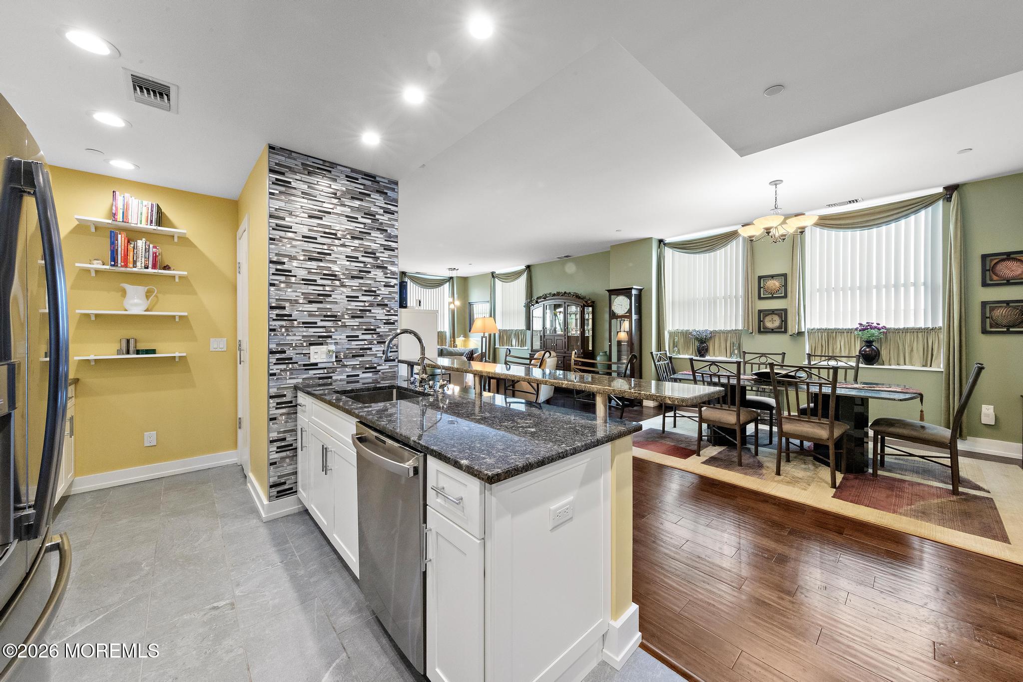 501 Grand Avenue 405
