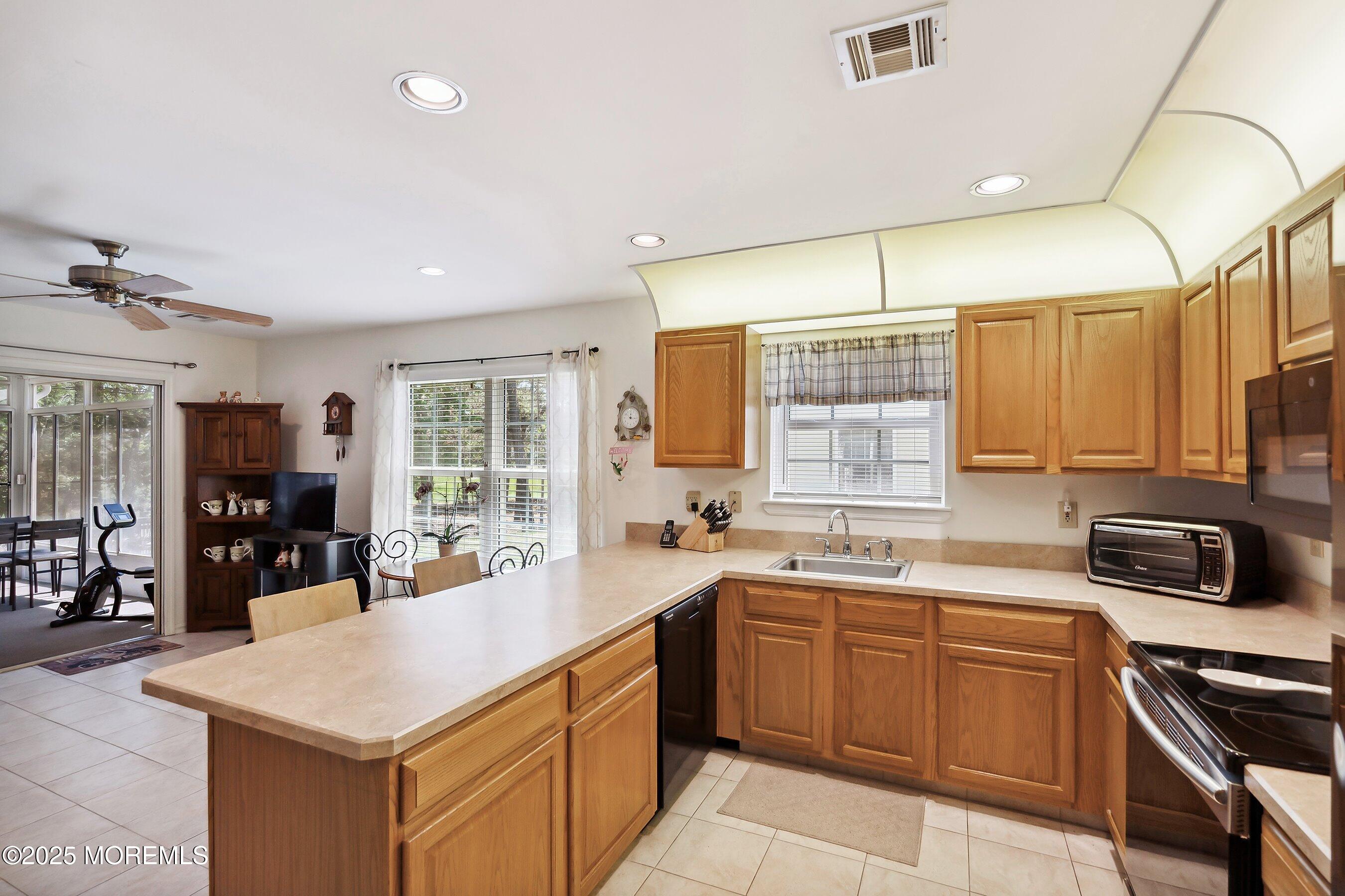 14 Winterton Drive, Toms River, New Jersey image 10
