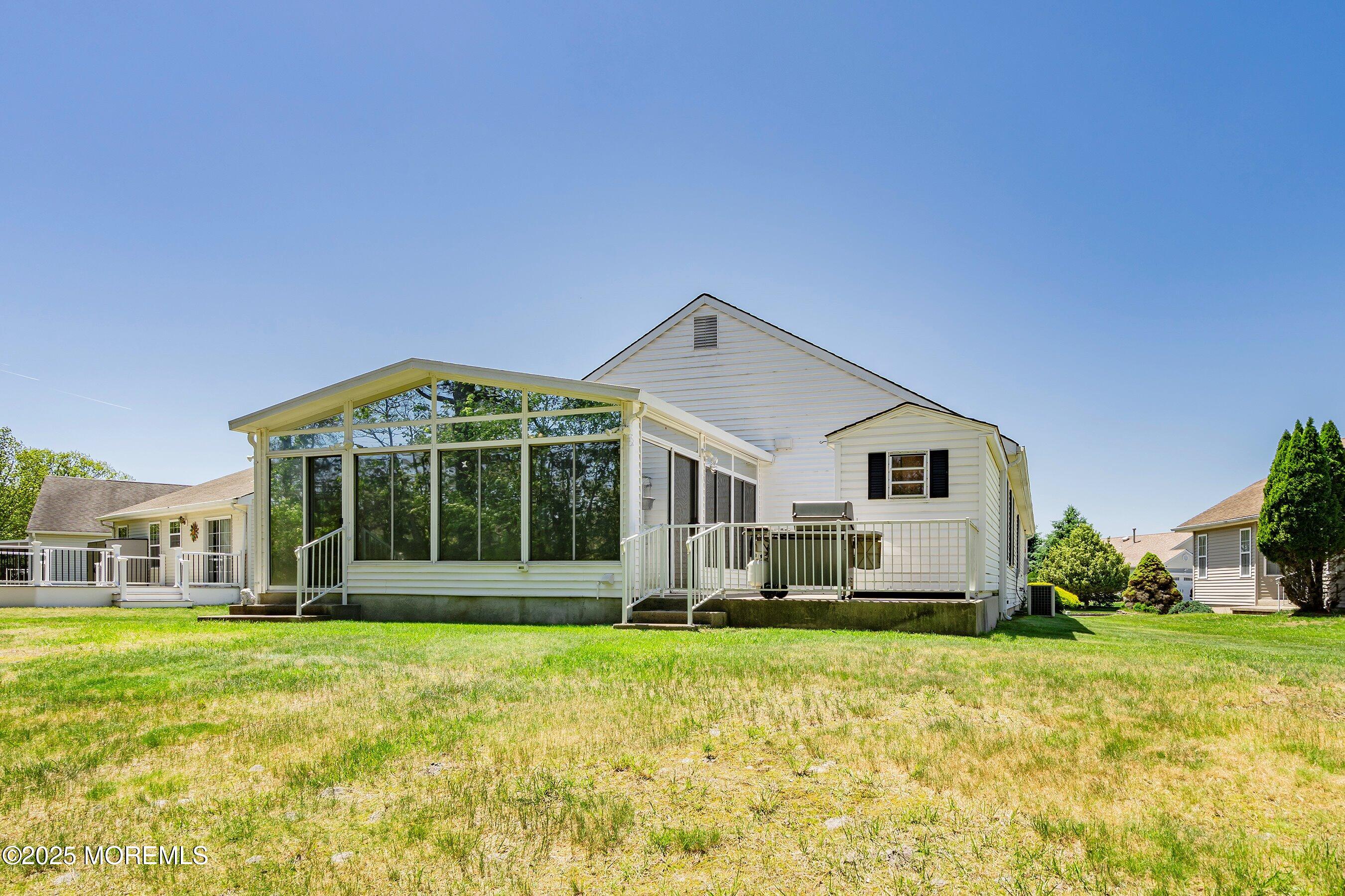 14 Winterton Drive, Toms River, New Jersey image 16