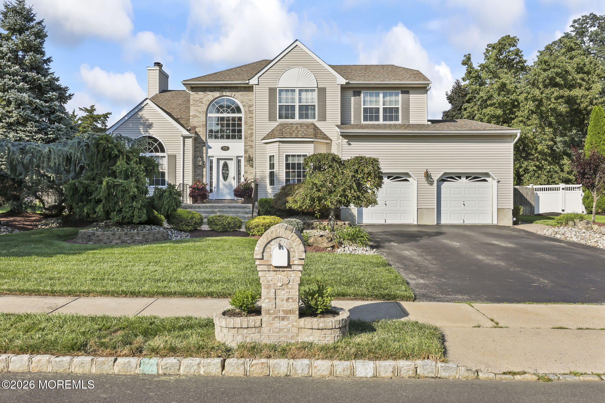 778 Applewood Court