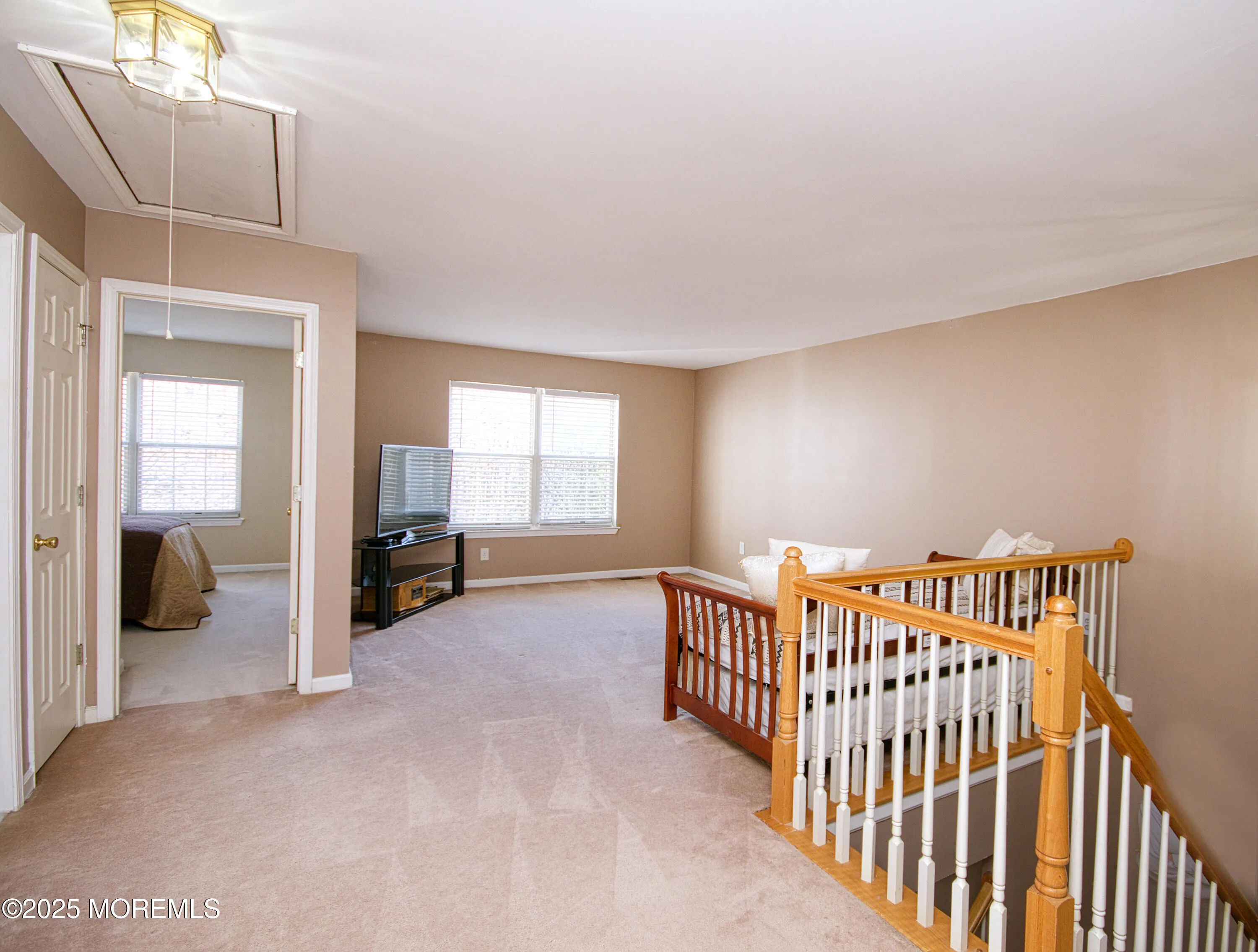 Holmdel, New Jersey 07733, United States, 2 Bedrooms Bedrooms, ,3 BathroomsBathrooms,Residential,Active,91806