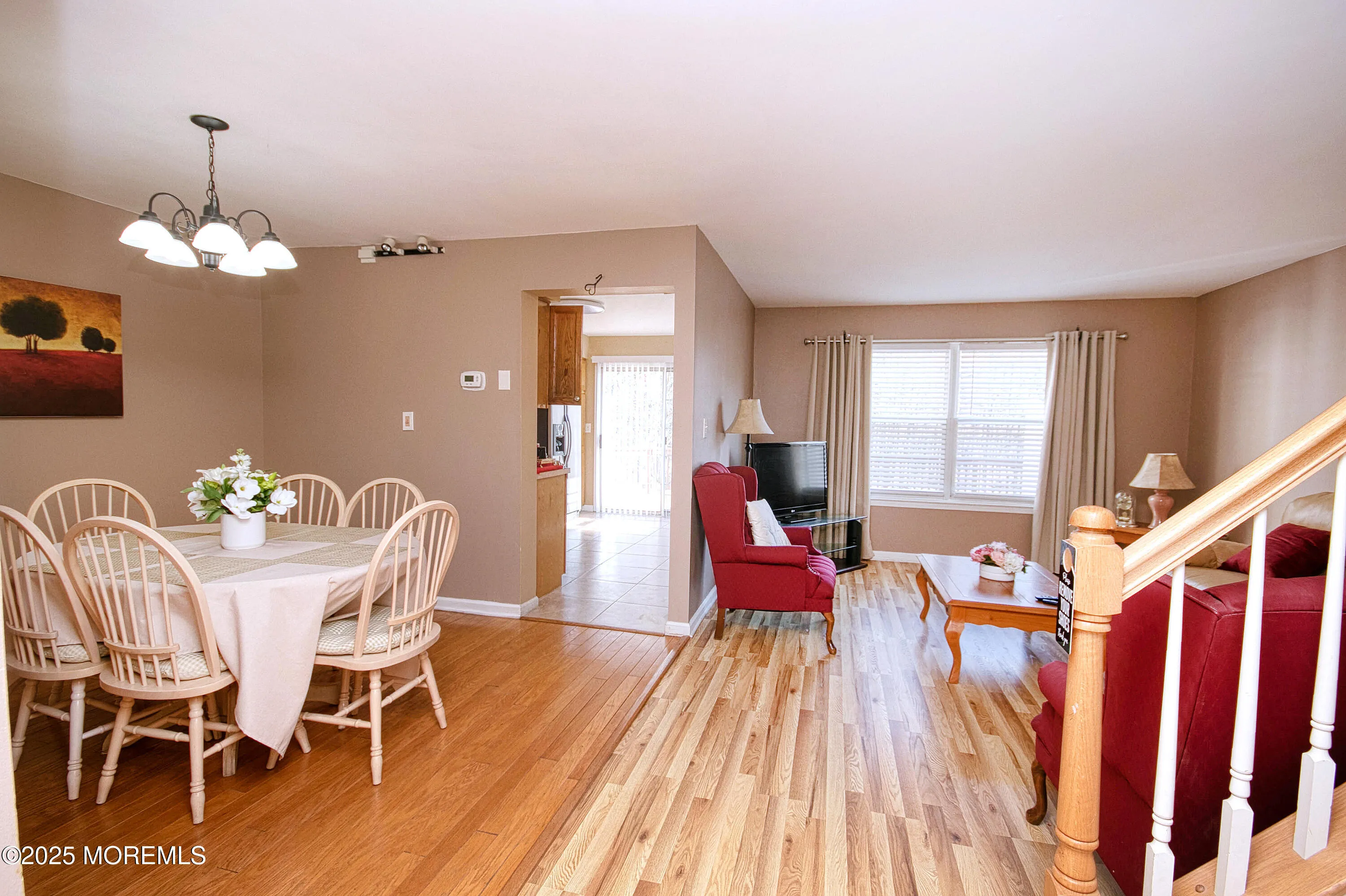 Holmdel, New Jersey 07733, United States, 2 Bedrooms Bedrooms, ,3 BathroomsBathrooms,Residential,Active,91806