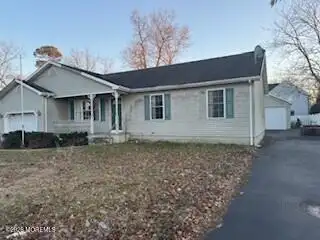 MLS: 22621066