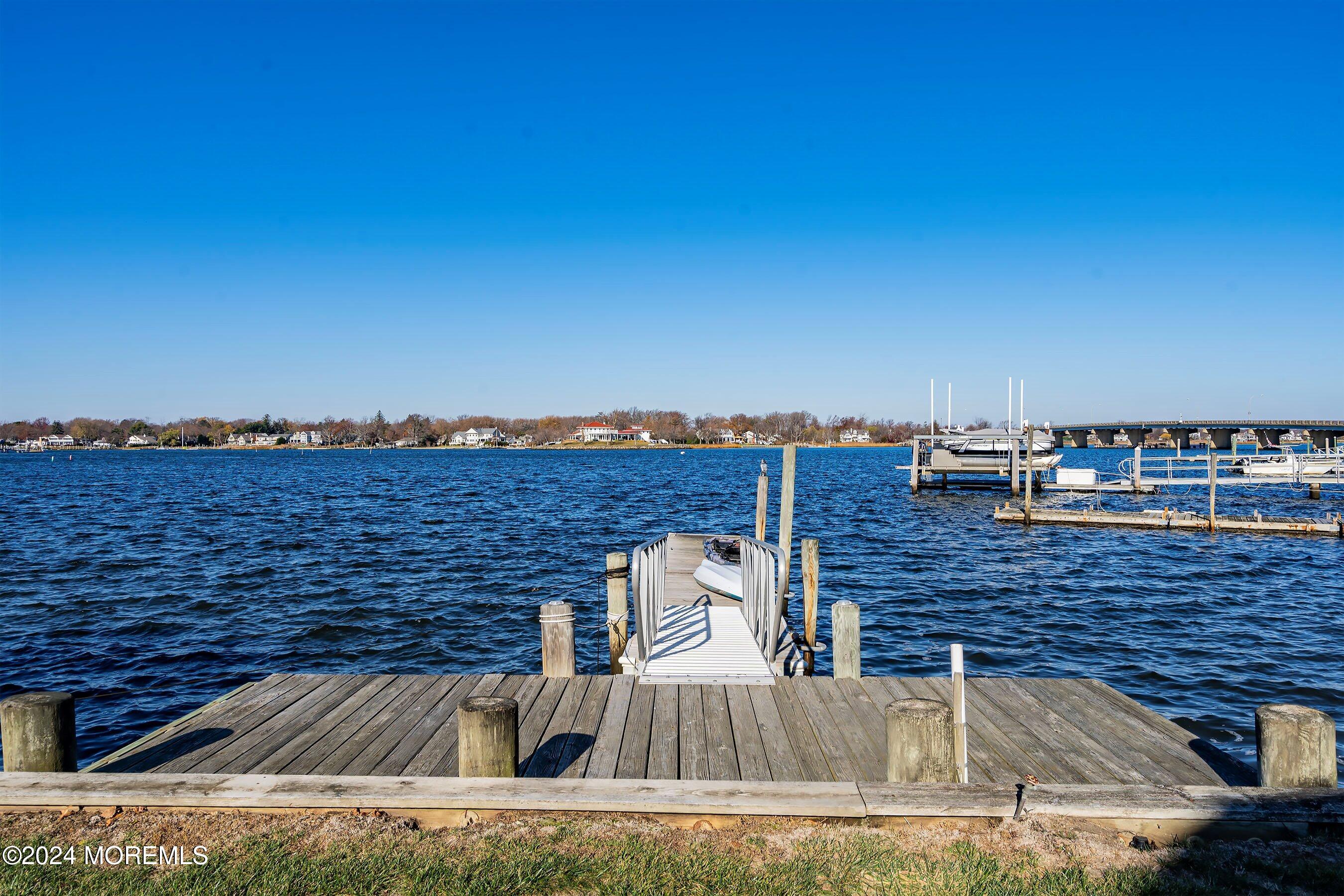 451 Driveway, Oceanport, New Jersey image 39