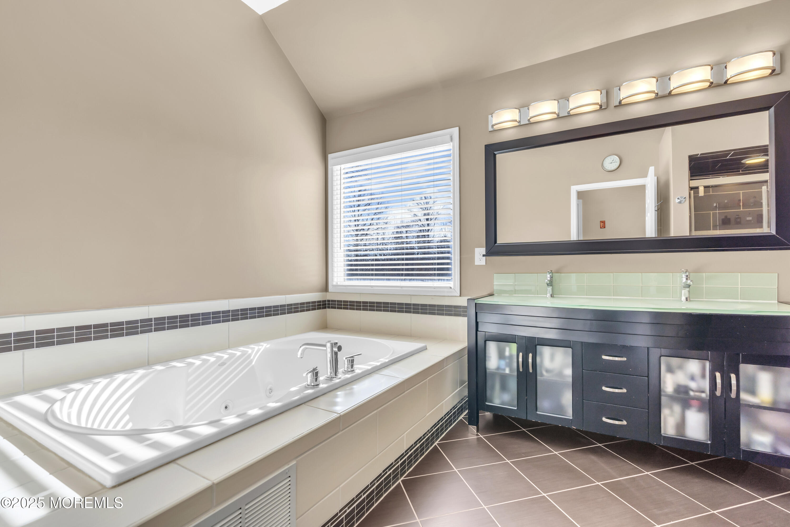 101 Autumn Road, Matawan, New Jersey image 42