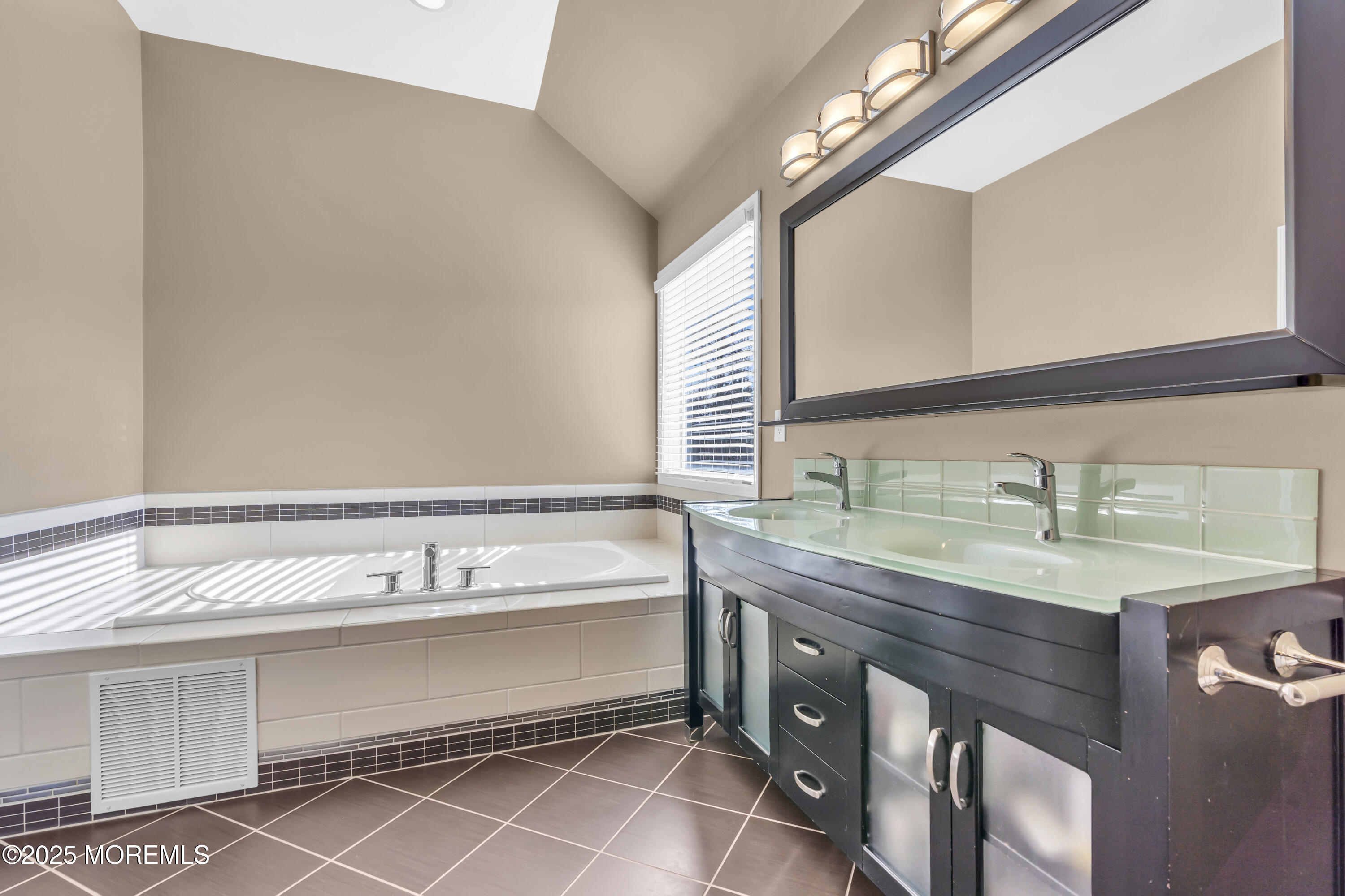 101 Autumn Road, Matawan, New Jersey image 44