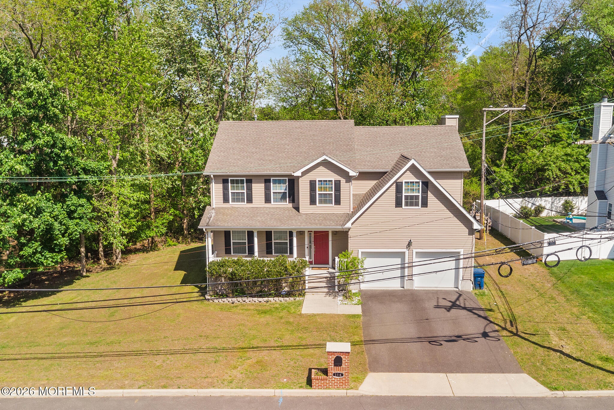116 Robin Road