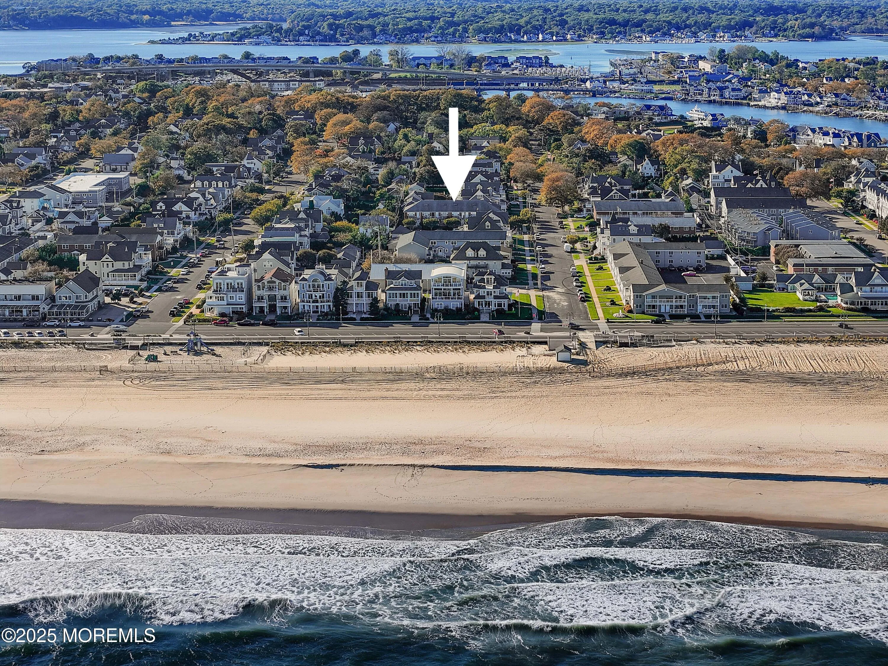 Belmar, New Jersey 07719, United States, 1 Bedroom Bedrooms, ,1 BathroomBathrooms,Residential,Active,226809