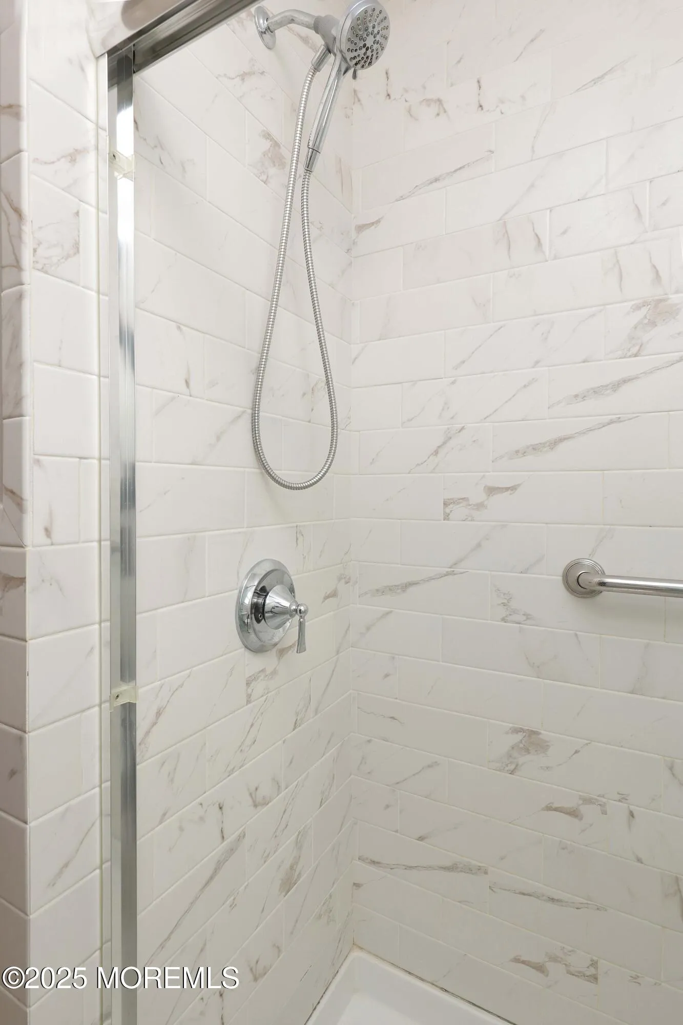 Belmar, New Jersey 07719, United States, 1 Bedroom Bedrooms, ,1 BathroomBathrooms,Residential,Active,226809