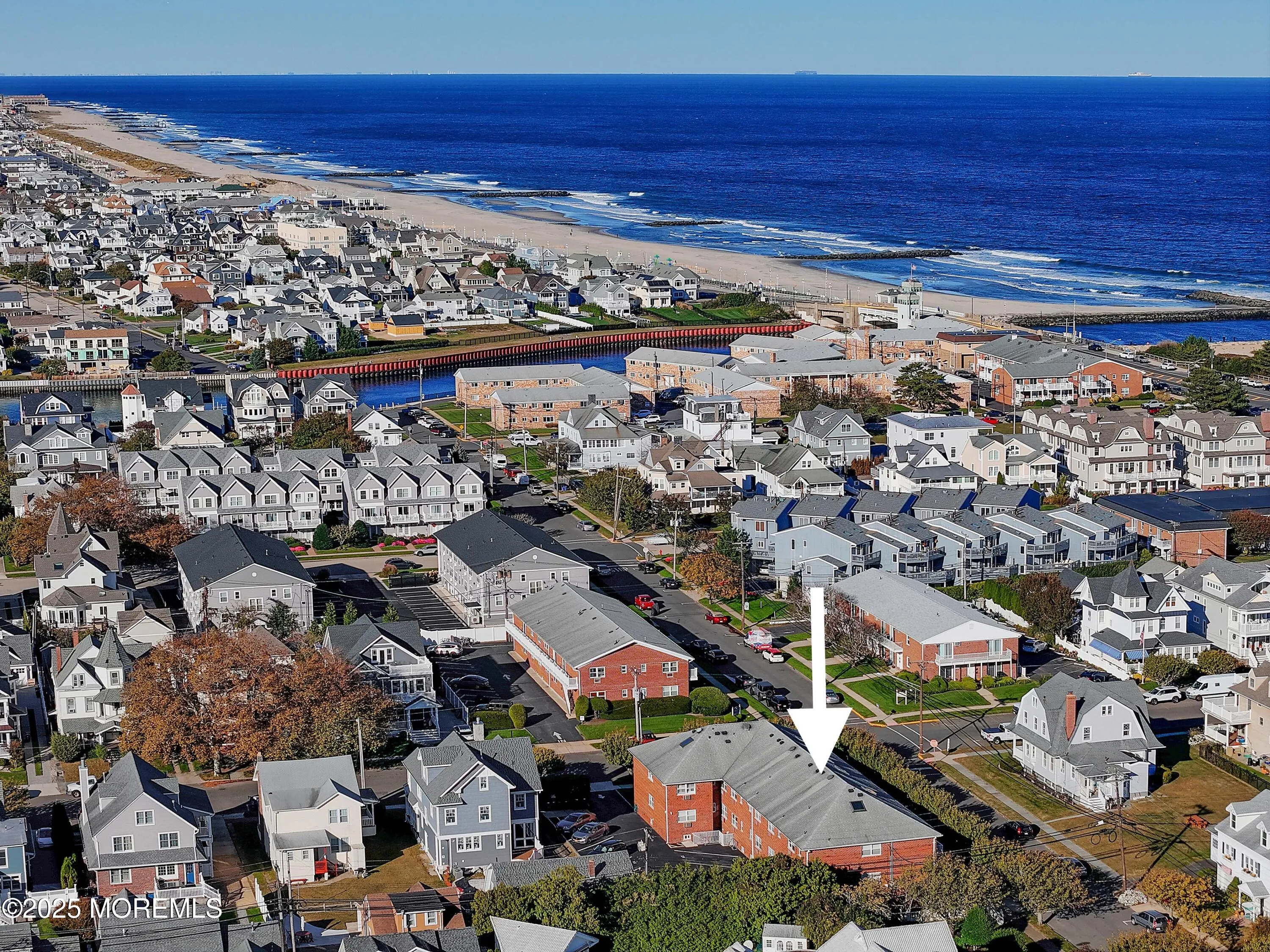 Belmar, New Jersey 07719, United States, 1 Bedroom Bedrooms, ,1 BathroomBathrooms,Residential,Active,226809