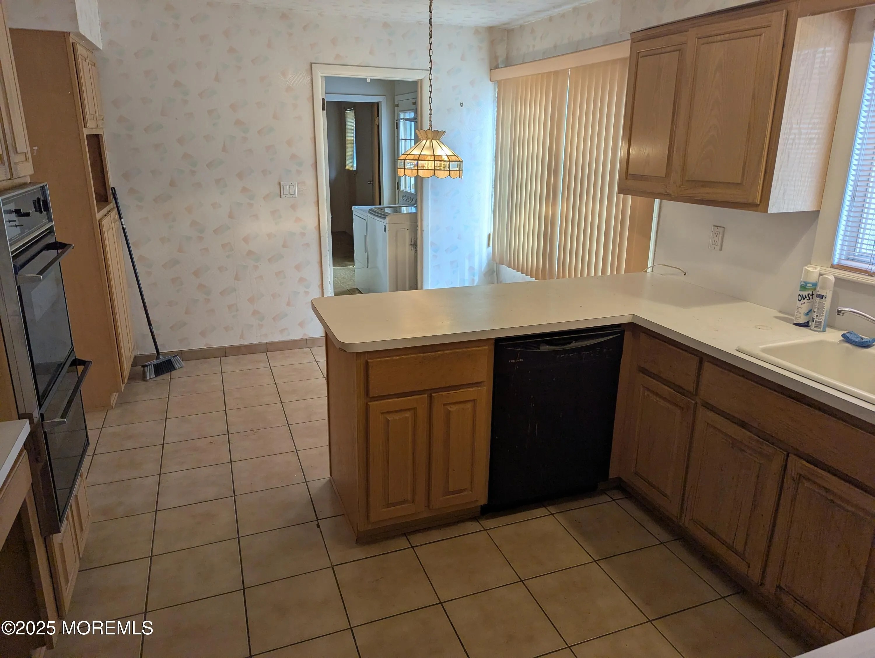 Morganville, New Jersey 07751, United States, 5 Bedrooms Bedrooms, ,2 BathroomsBathrooms,Residential,Pending,103881