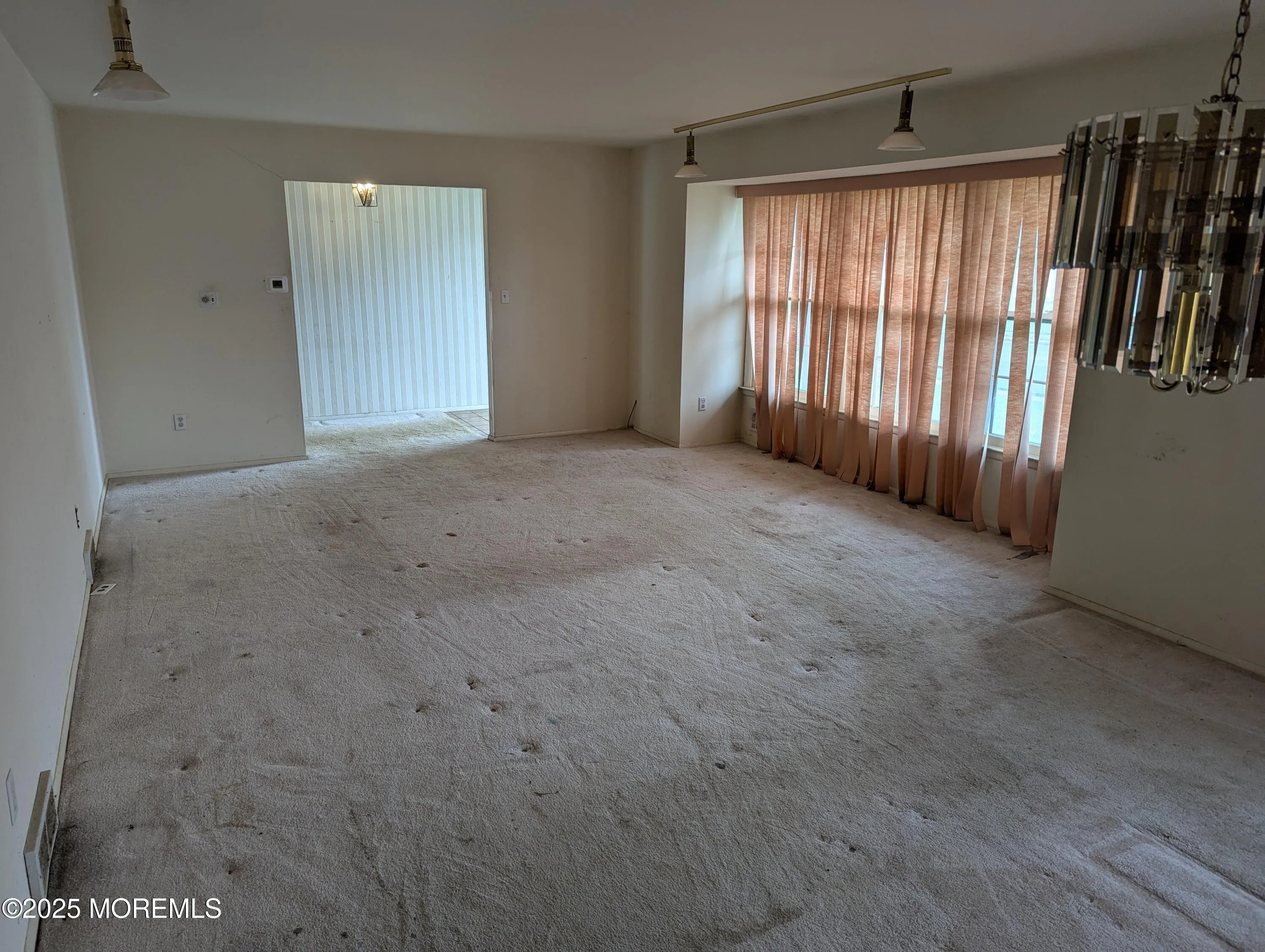 Morganville, New Jersey 07751, United States, 5 Bedrooms Bedrooms, ,2 BathroomsBathrooms,Residential,Pending,103881