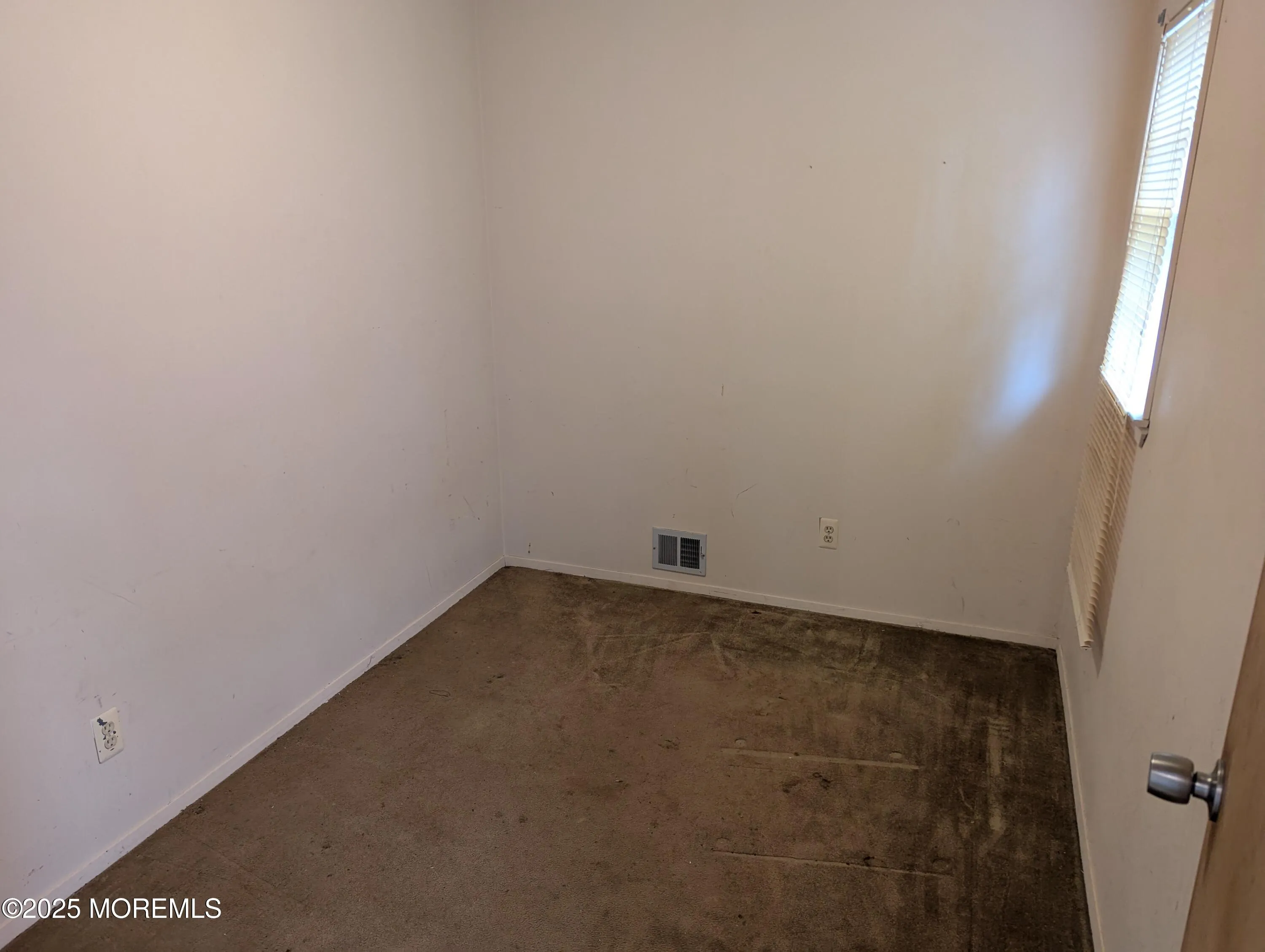 Morganville, New Jersey 07751, United States, 5 Bedrooms Bedrooms, ,2 BathroomsBathrooms,Residential,Pending,103881