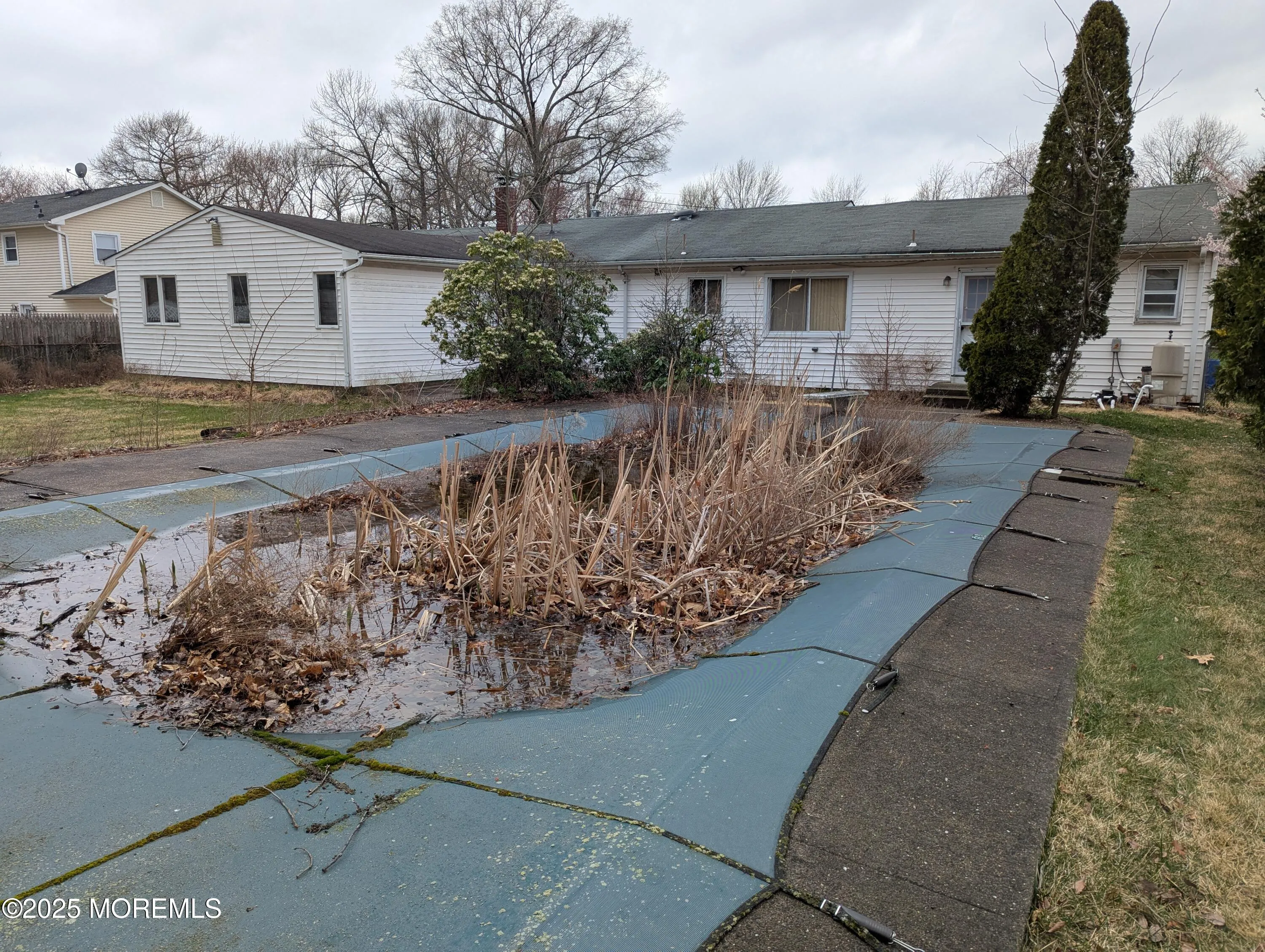 Morganville, New Jersey 07751, United States, 5 Bedrooms Bedrooms, ,2 BathroomsBathrooms,Residential,Pending,103881