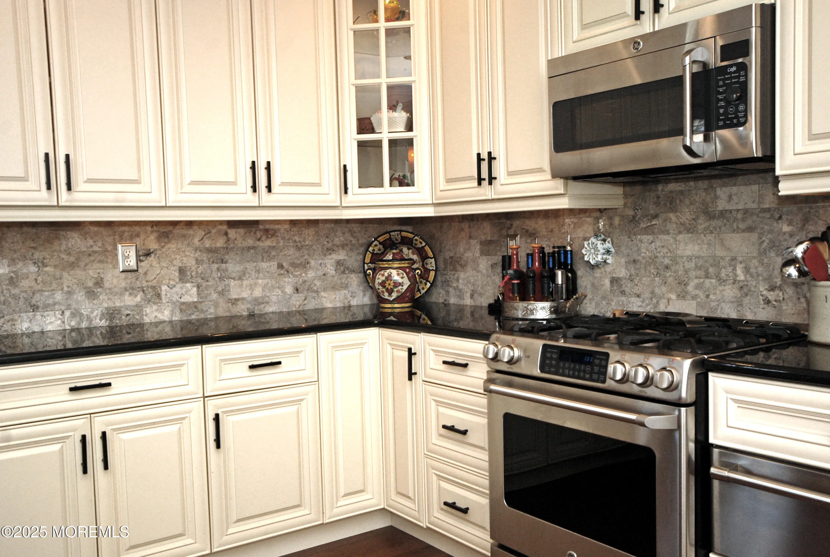 Allentown, New Jersey 08501, United States, 2 Bedrooms Bedrooms, ,2 BathroomsBathrooms,Residential,Coming Soon,96368