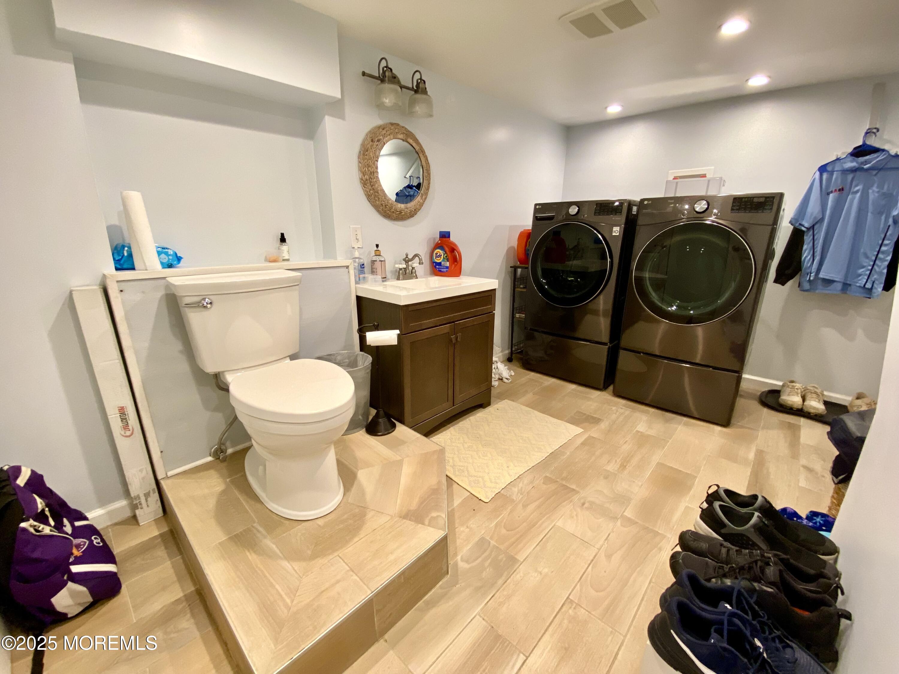 22 E Zoller Road, East Brunswick, New Jersey image 21