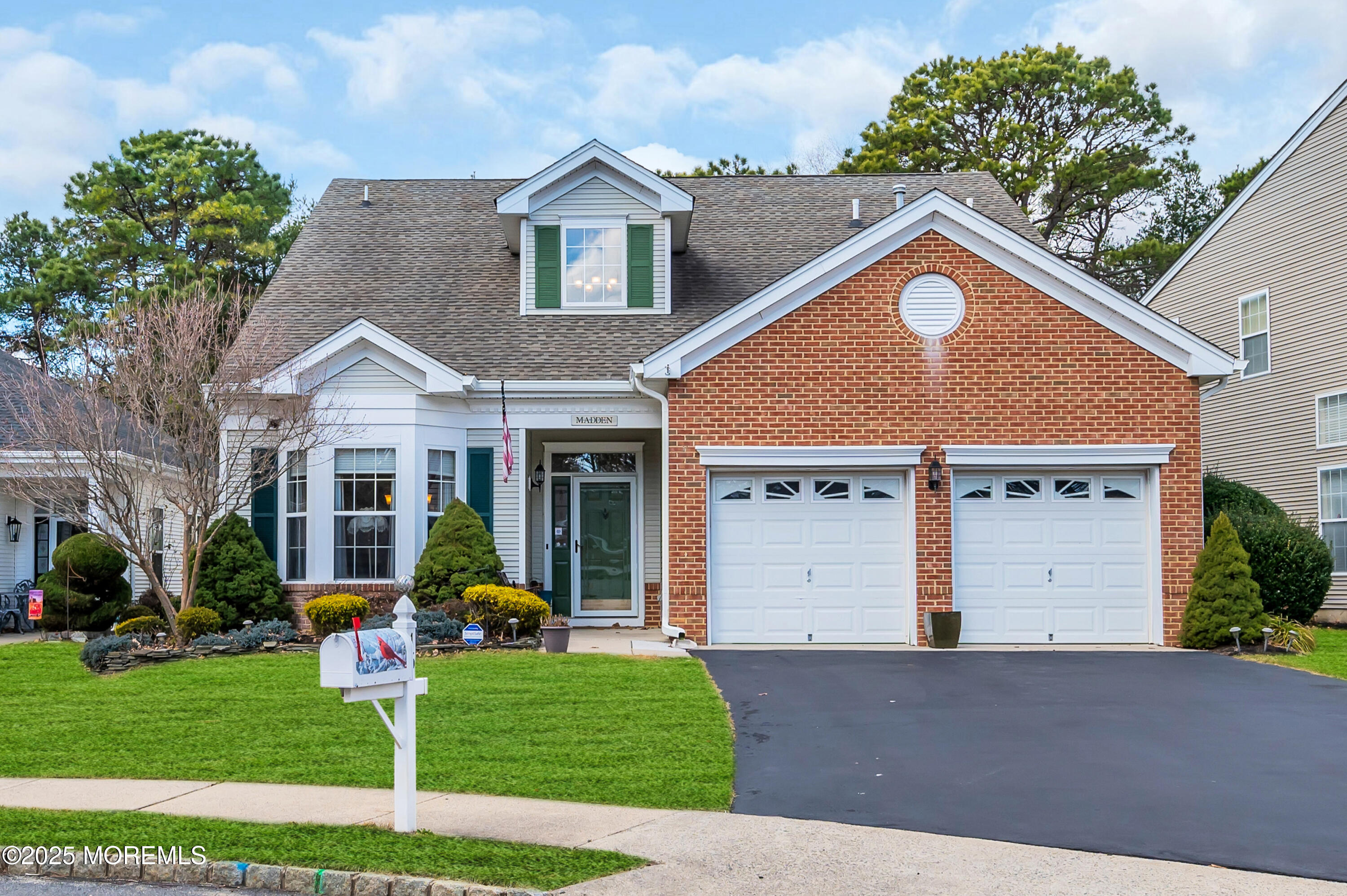 15 Amberlands Court, Lakewood, New Jersey image 1