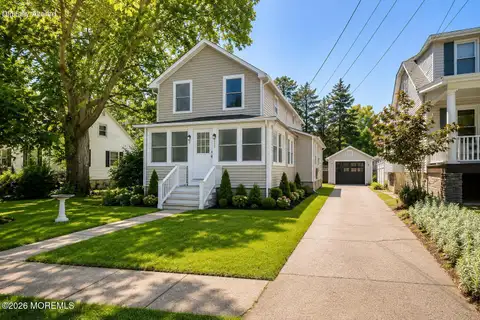 MLS: 22621375