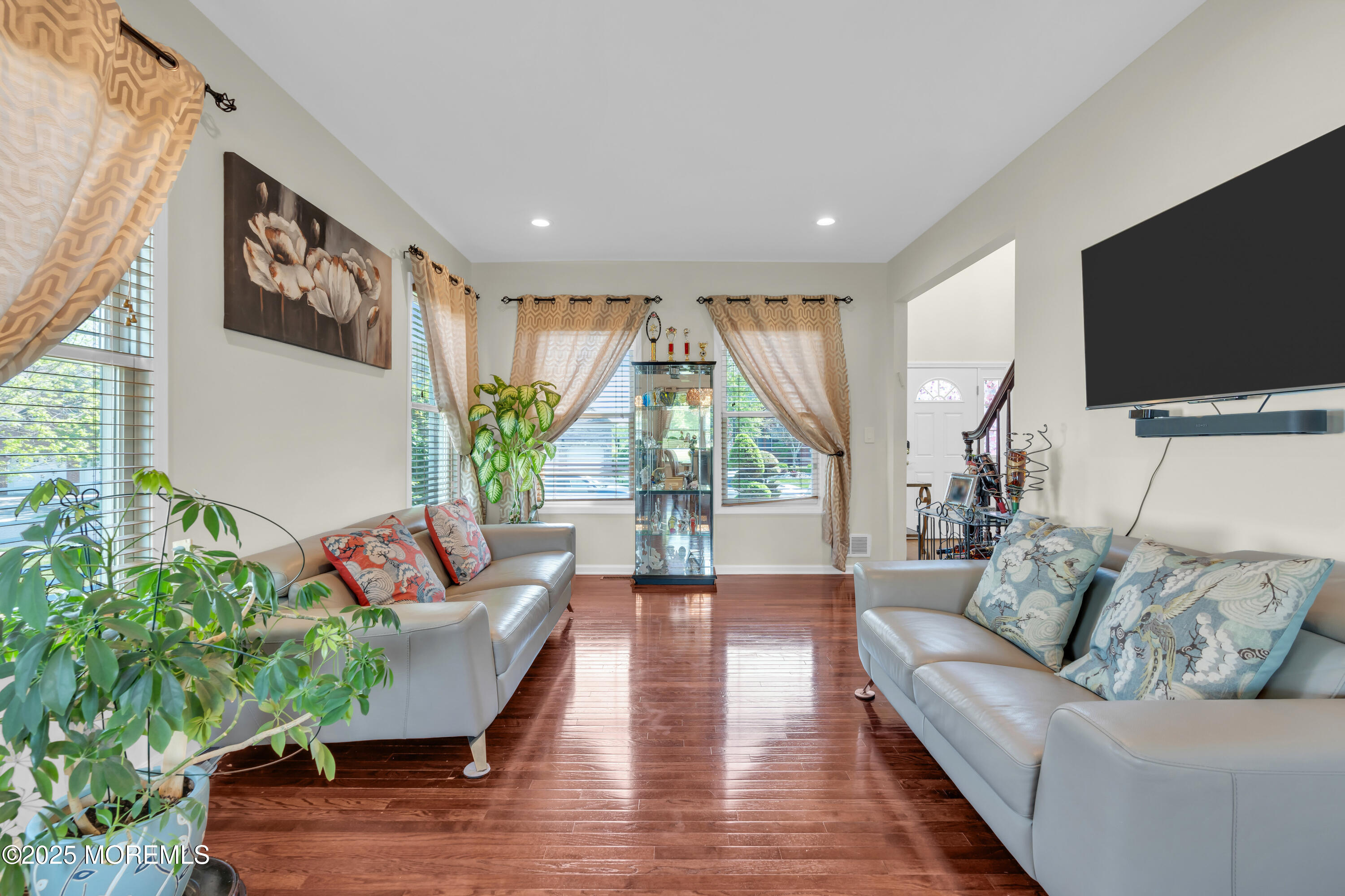 8 Hedgerow Lane, Manalapan, New Jersey image 15