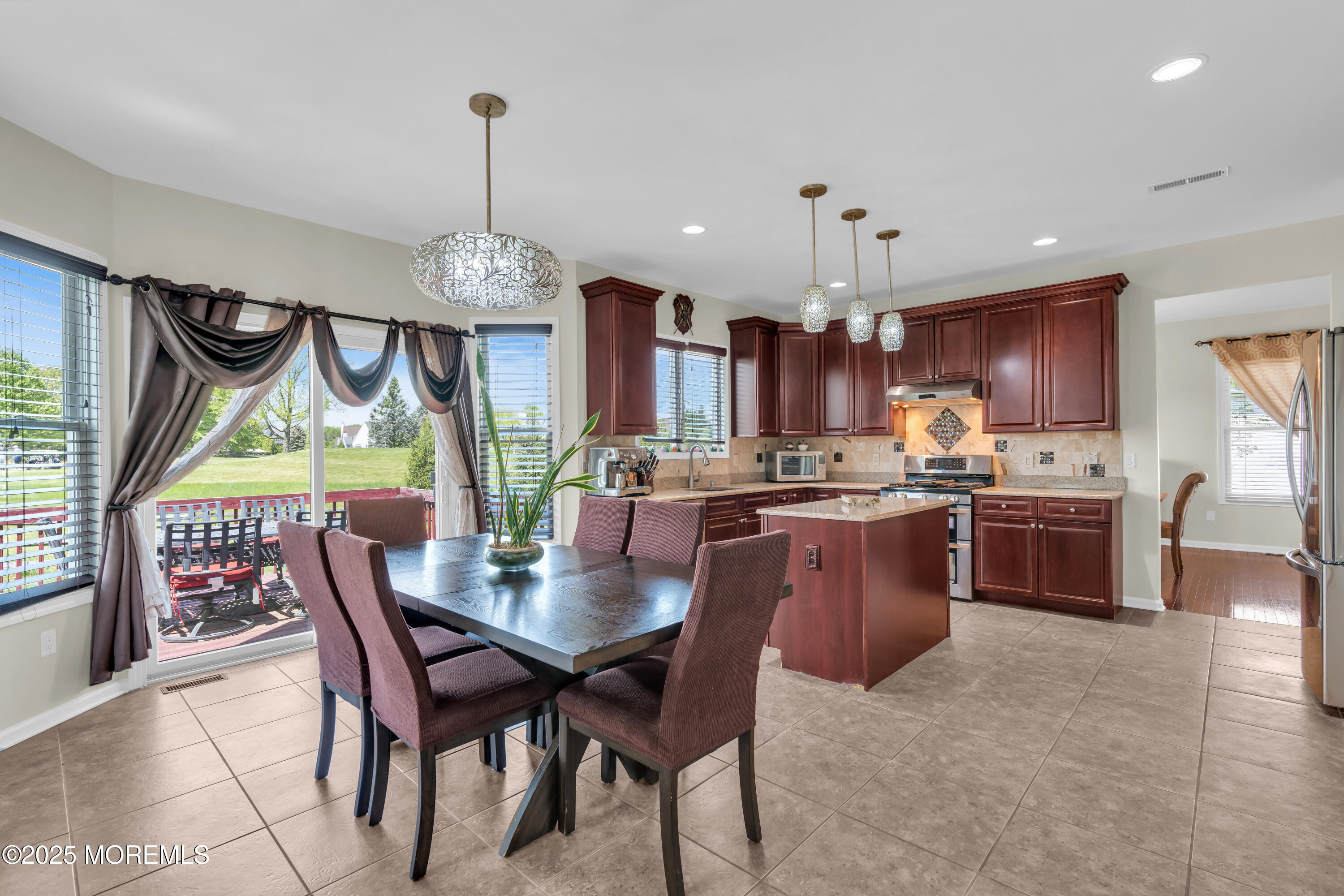 8 Hedgerow Lane, Manalapan, New Jersey image 26