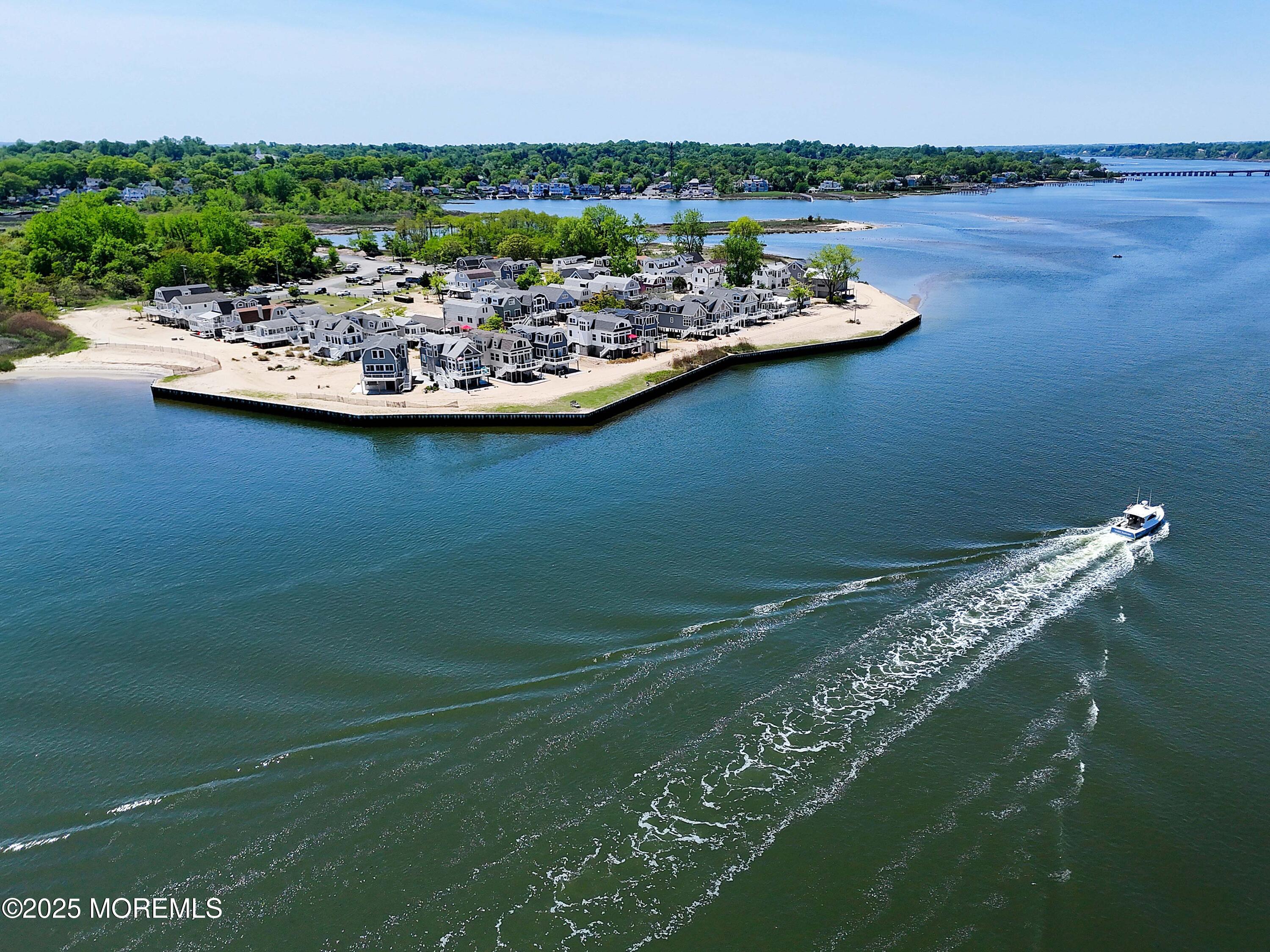 142 Black Point Road #G1, Rumson, New Jersey image 13