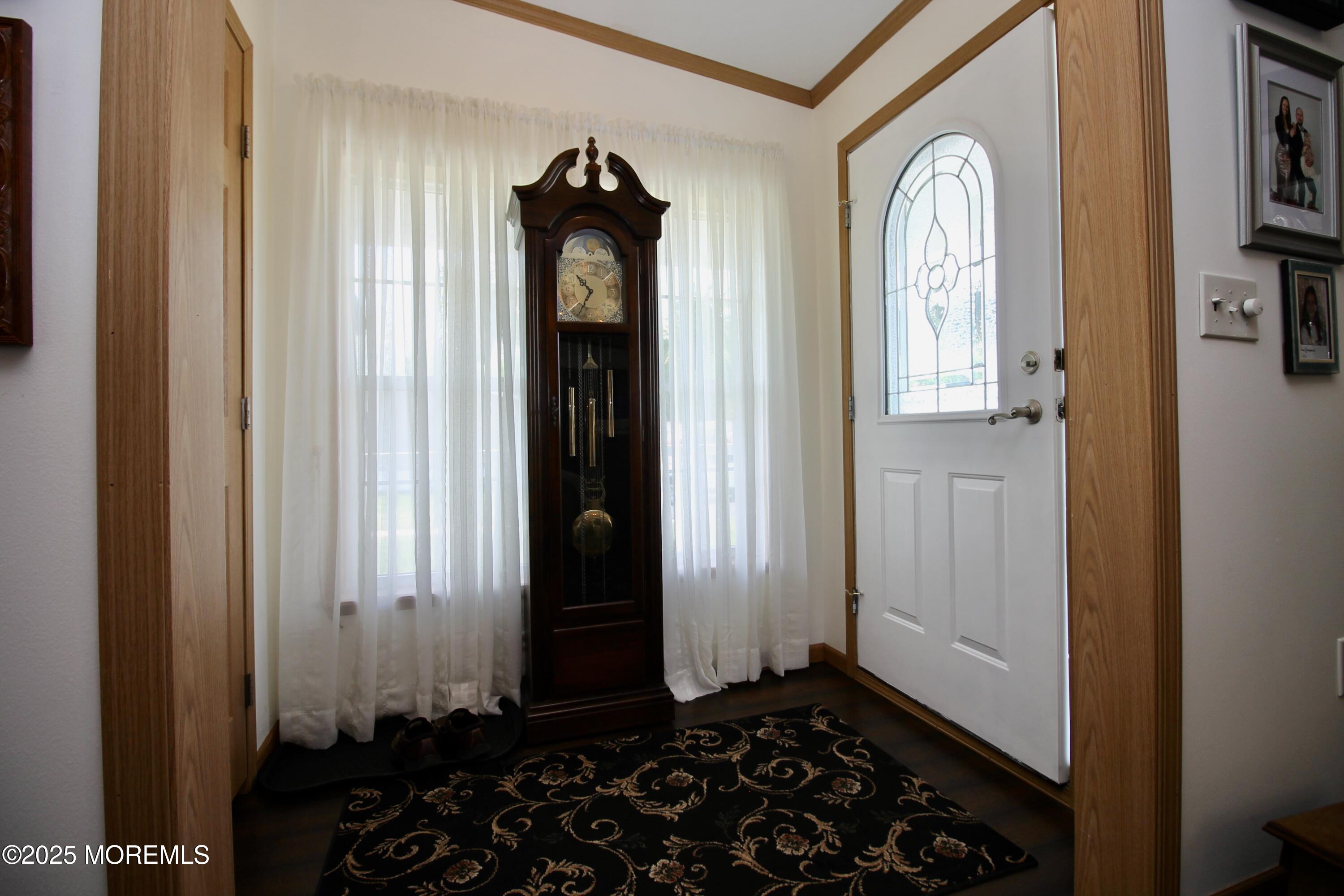 397 Finch Way, Freehold, New Jersey image 8