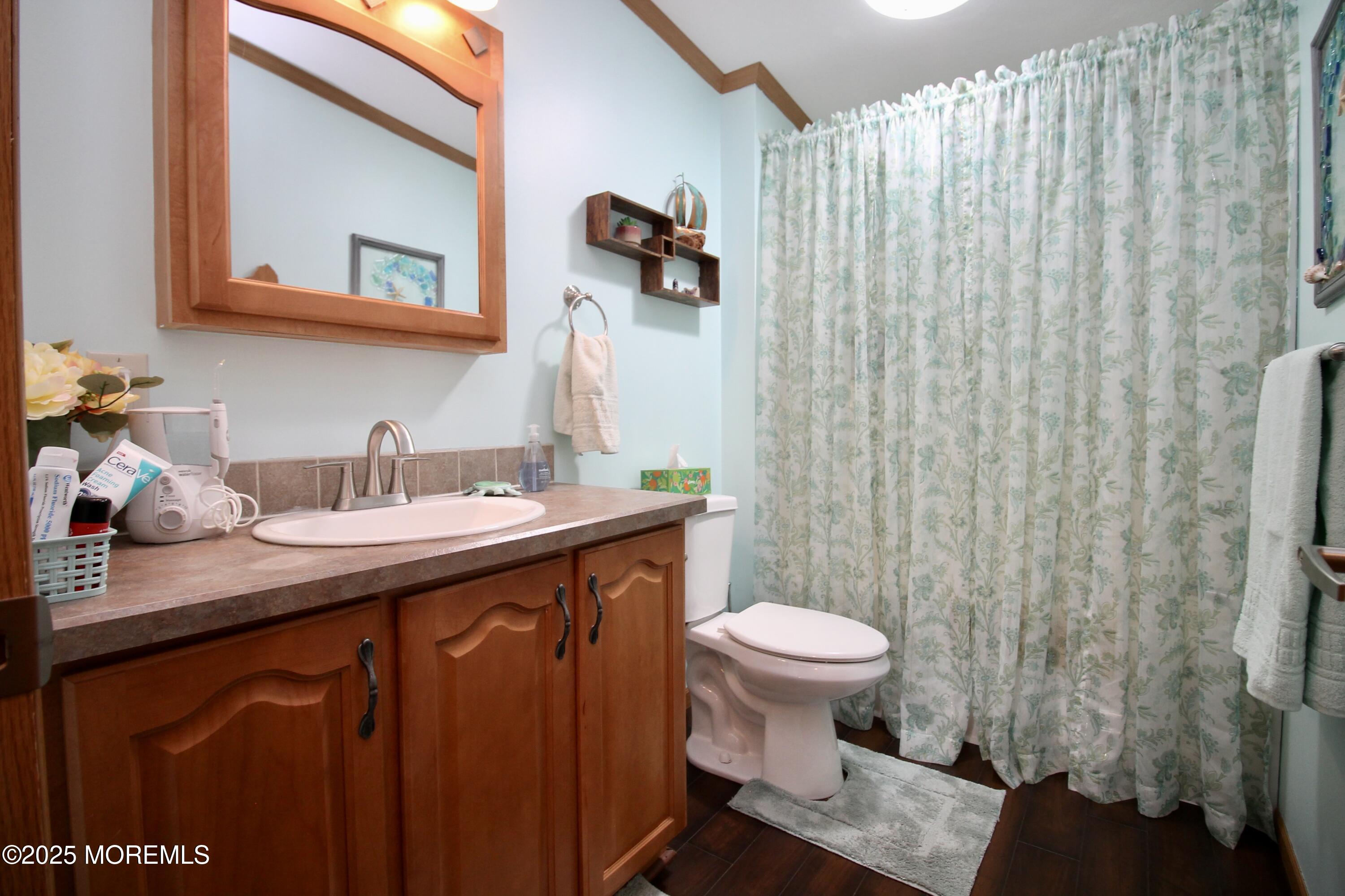 397 Finch Way, Freehold, New Jersey image 25