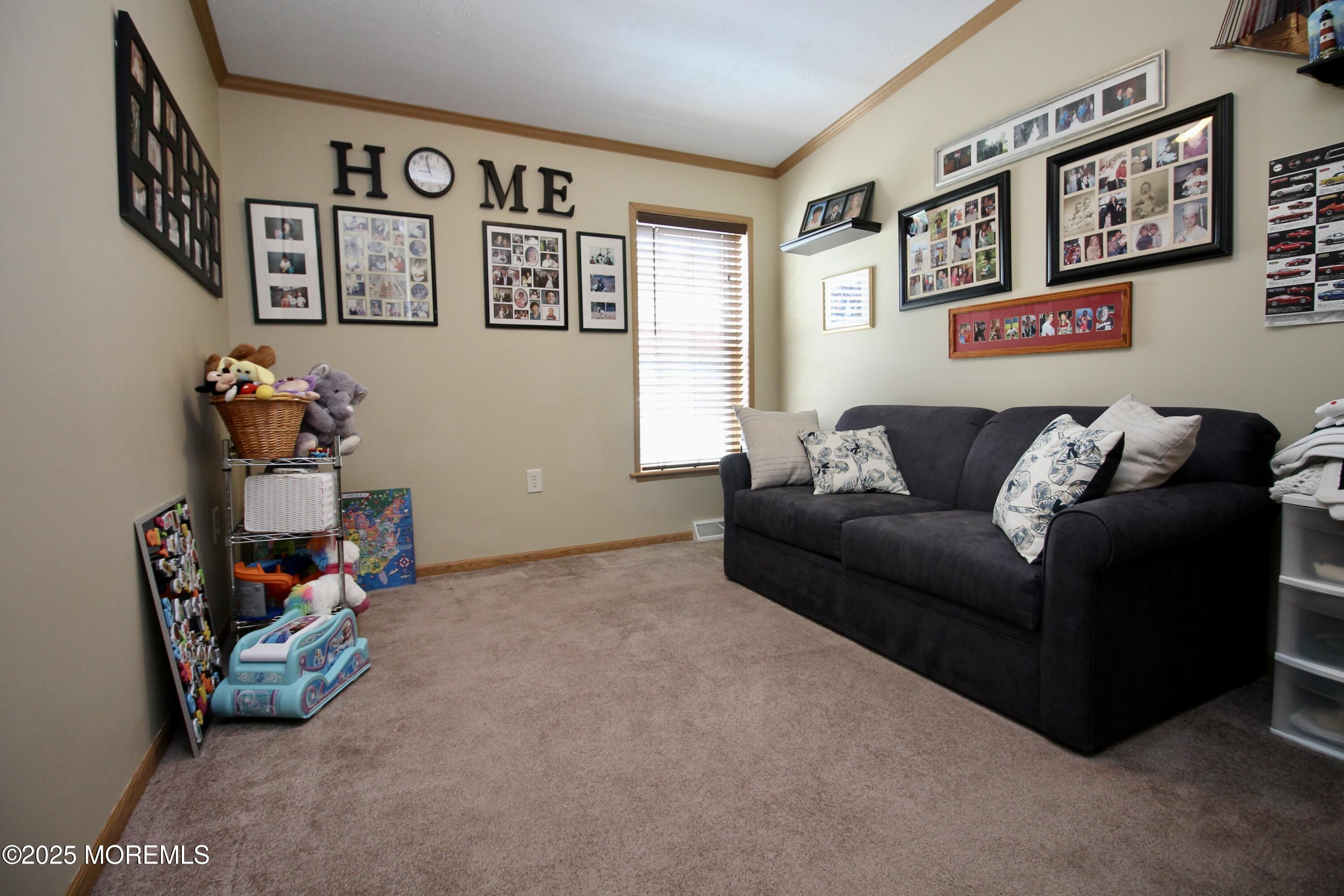 397 Finch Way, Freehold, New Jersey image 32