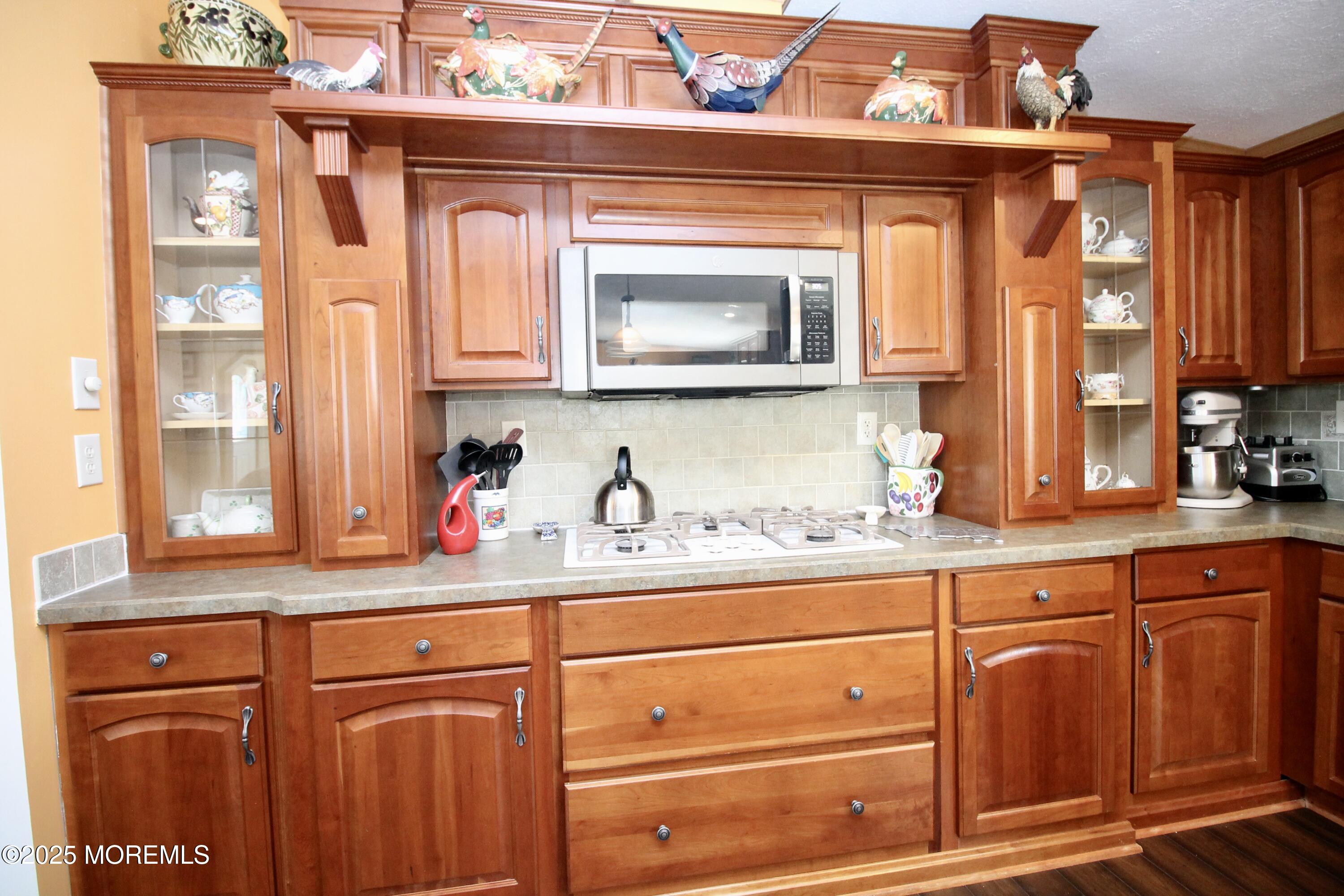 397 Finch Way, Freehold, New Jersey image 18