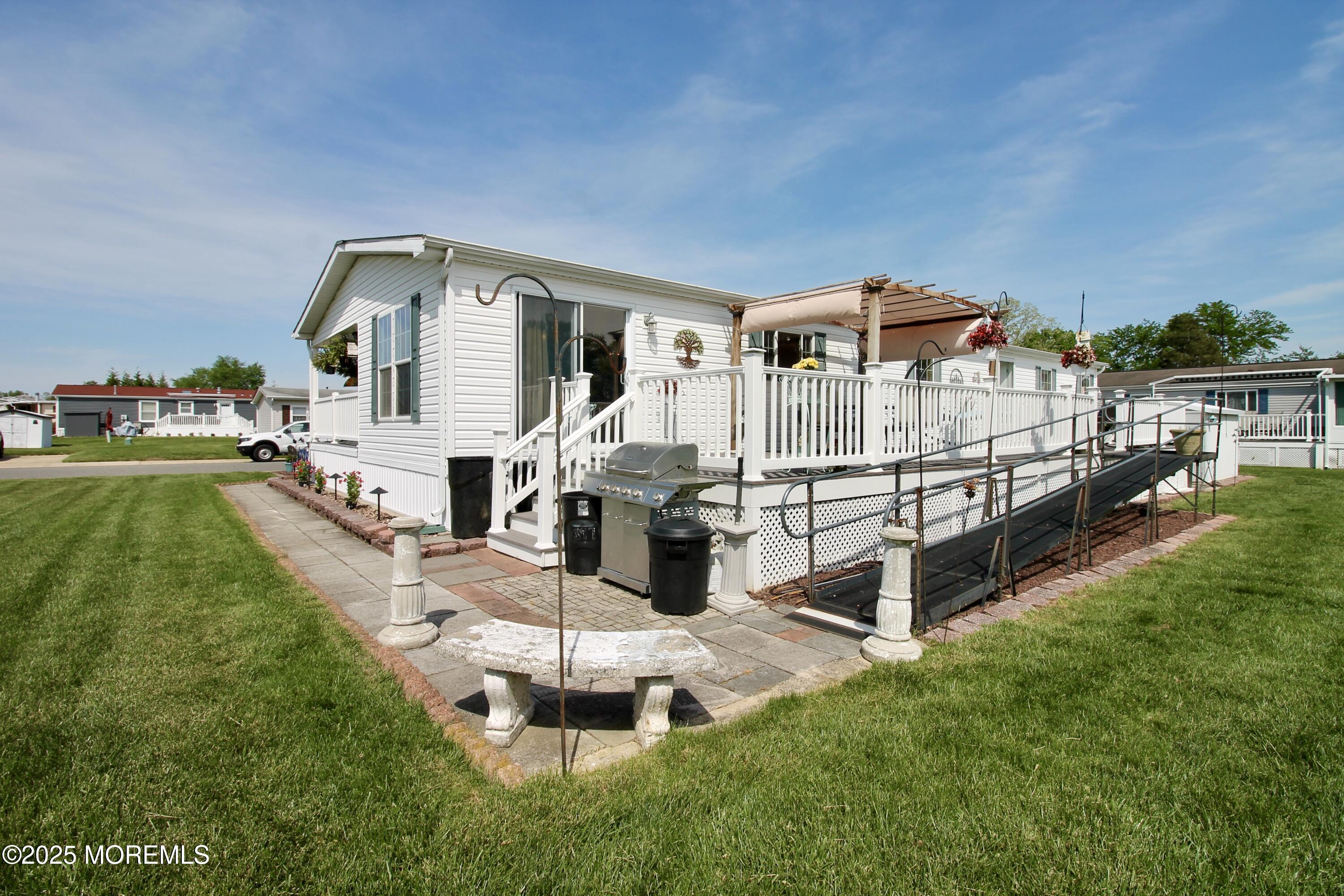 397 Finch Way, Freehold, New Jersey image 37