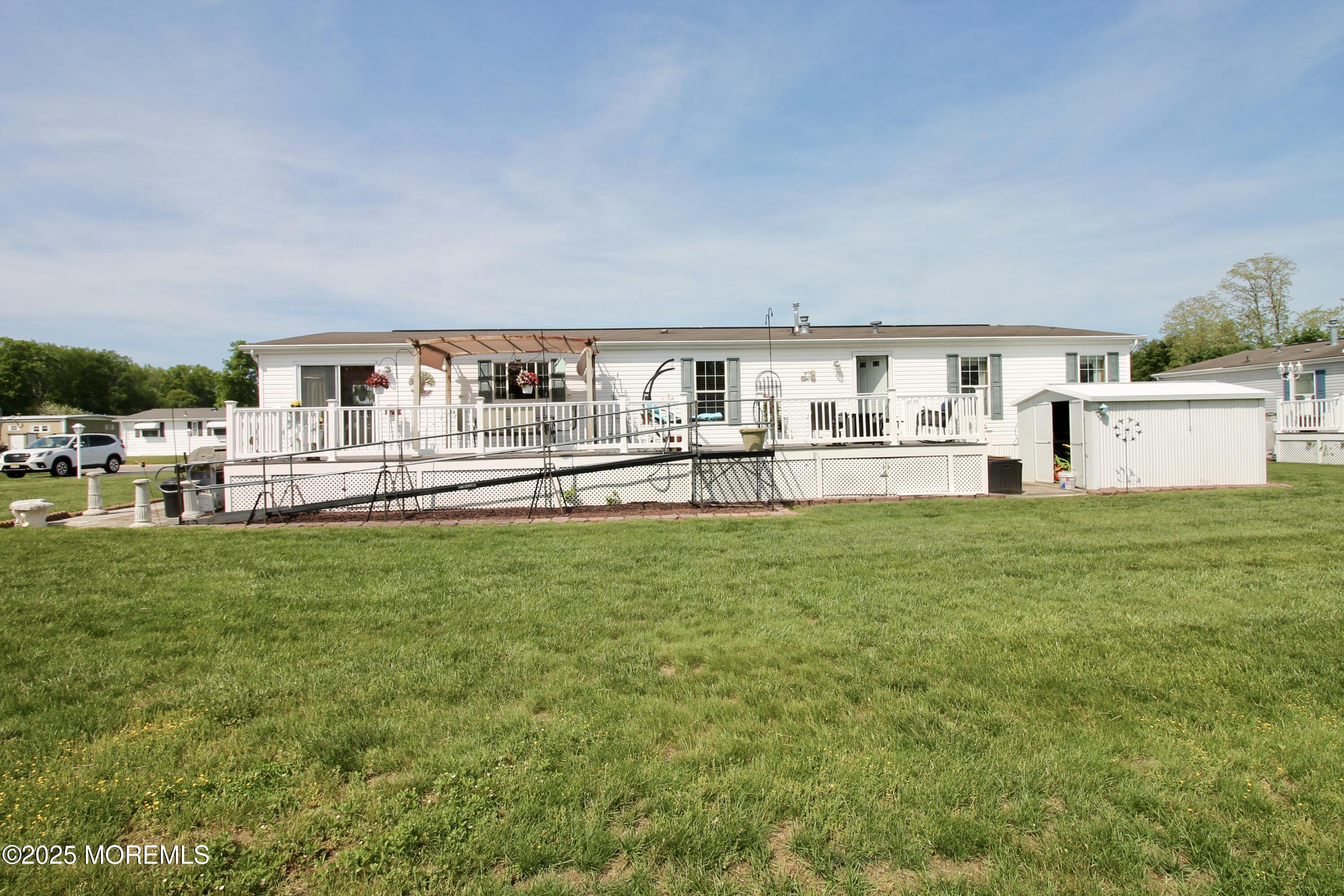 397 Finch Way, Freehold, New Jersey image 38