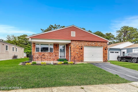 Homes For Sale - 14 Santiago Drive<br/> Toms River, NJ 08757