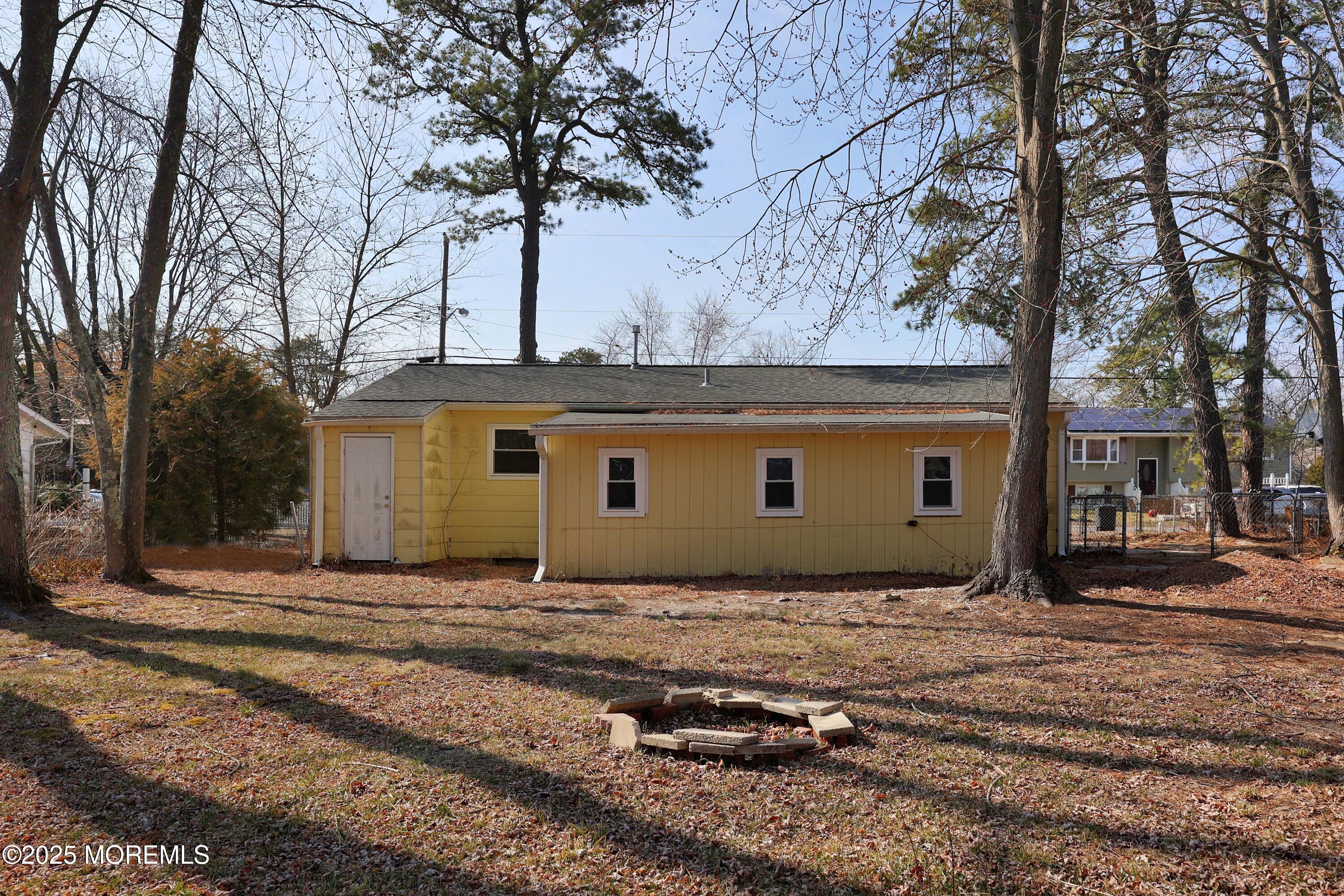 311 Mohawk Trail, Browns Mills, New Jersey image 4