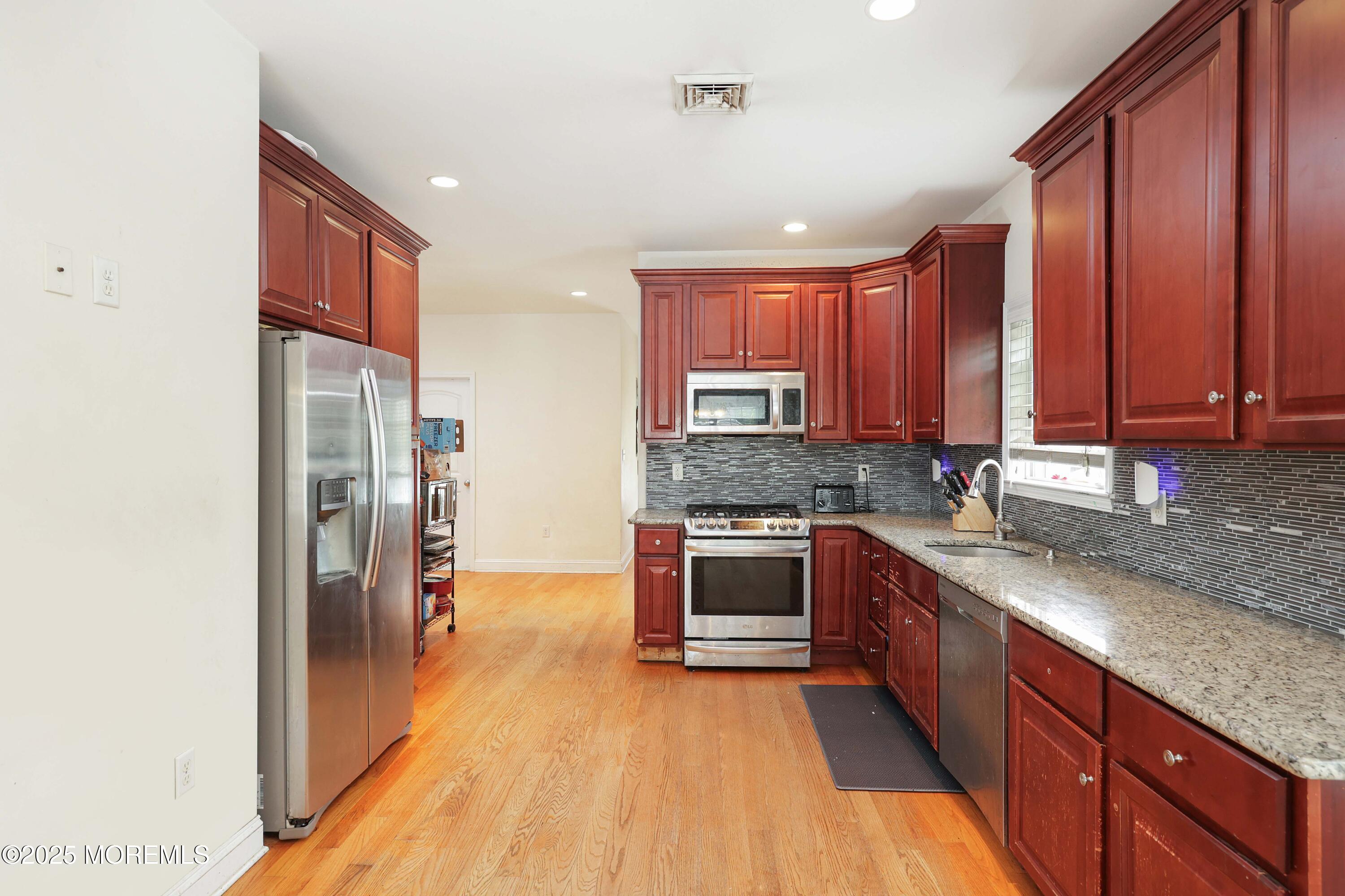 280 Linden Avenue