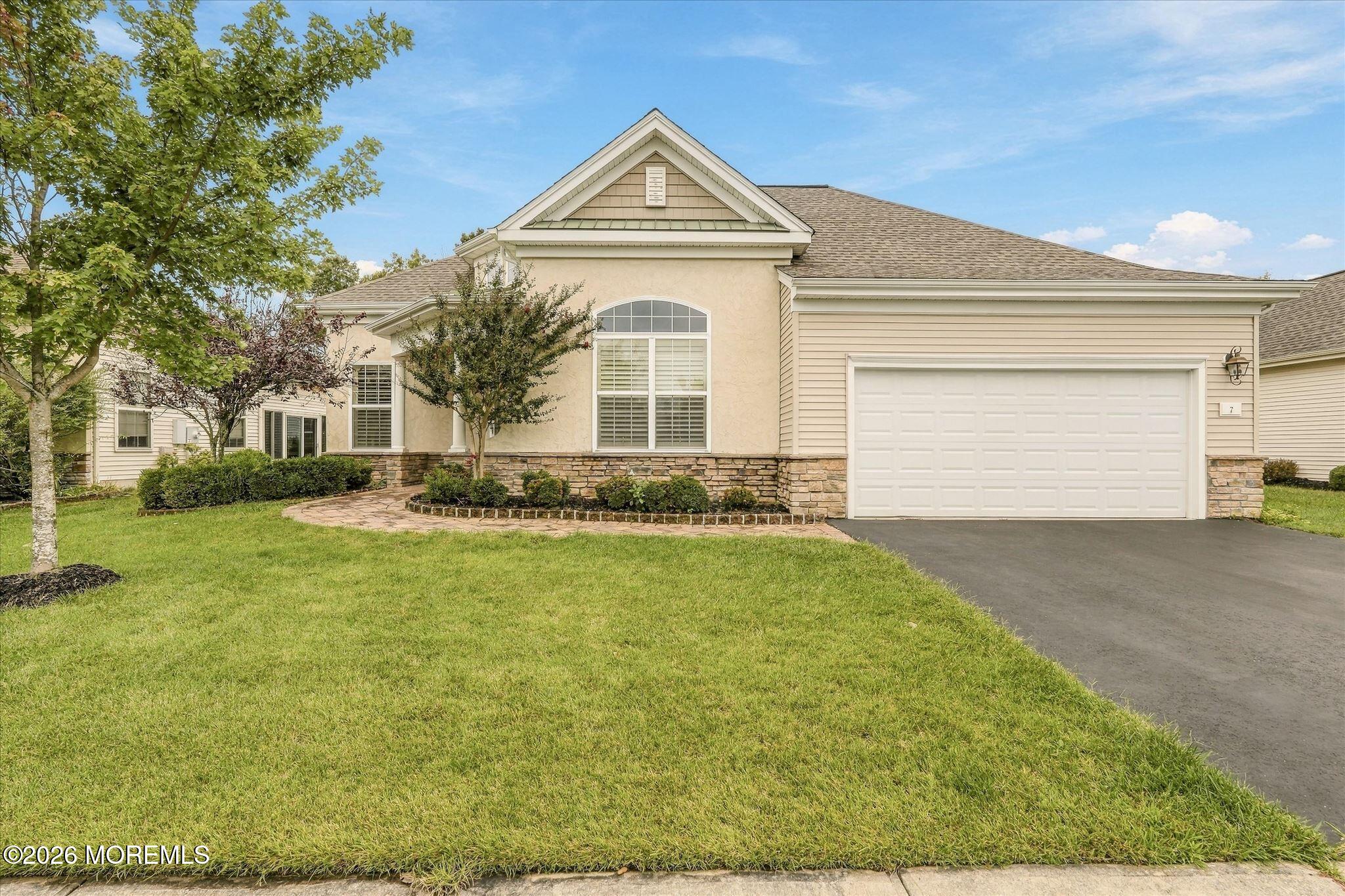 7 Norwalk Lane