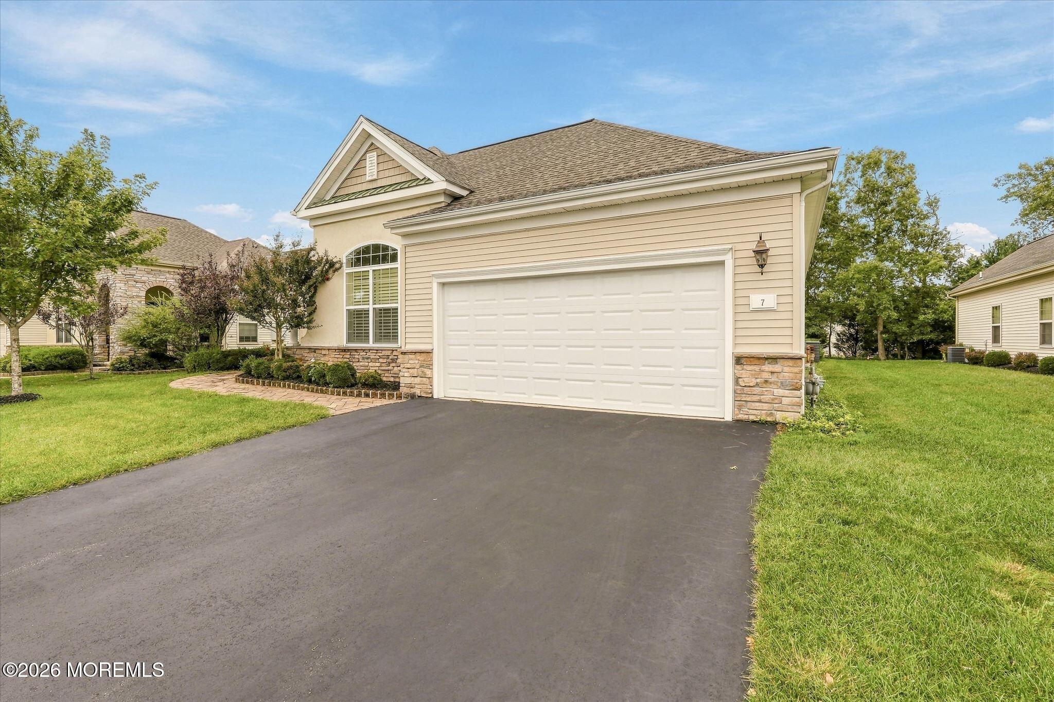 7 Norwalk Lane