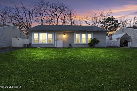Photo of 24 Anchor Road, Barnegat, NJ 08005 (MLS # 22601012)