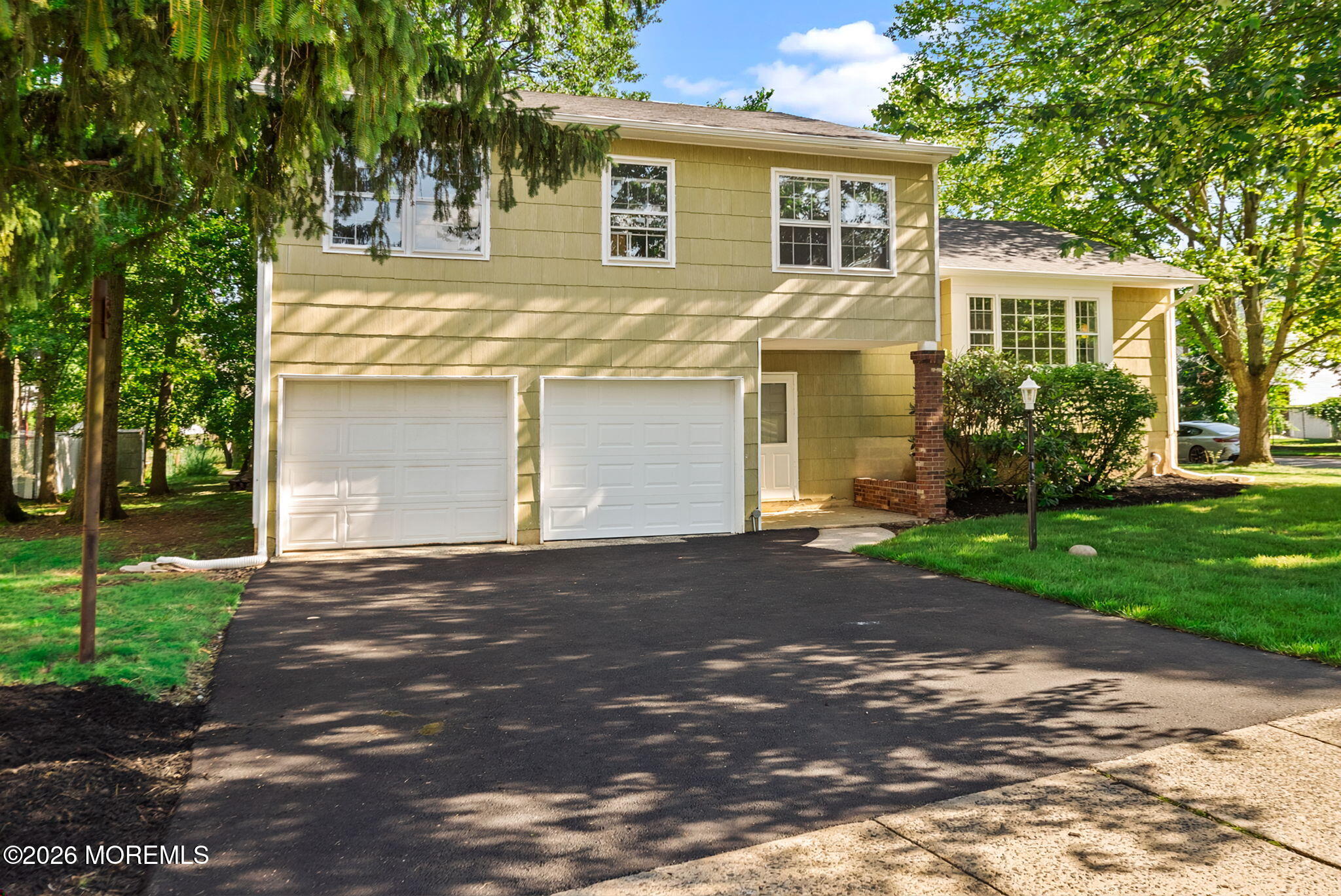 17 Meredith Road