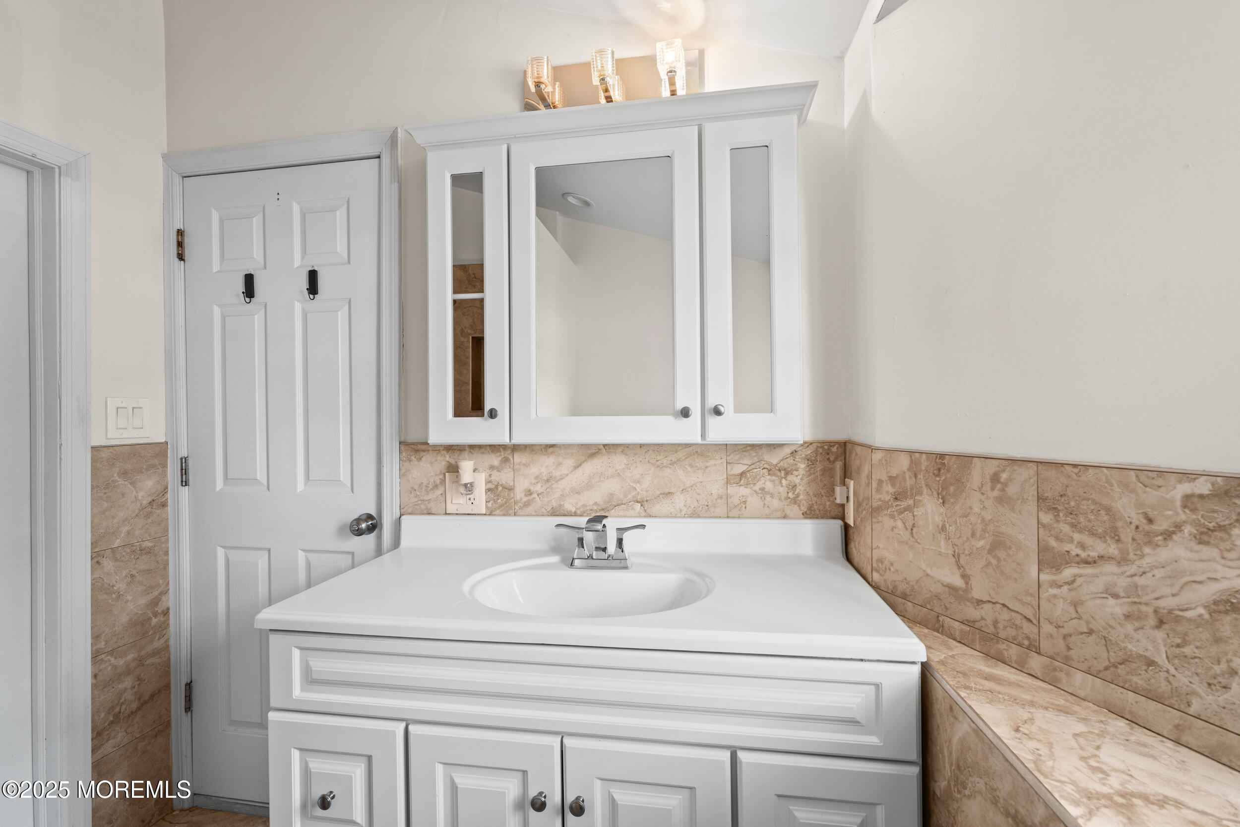 174 Whalepond Road, Oakhurst, New Jersey image 16