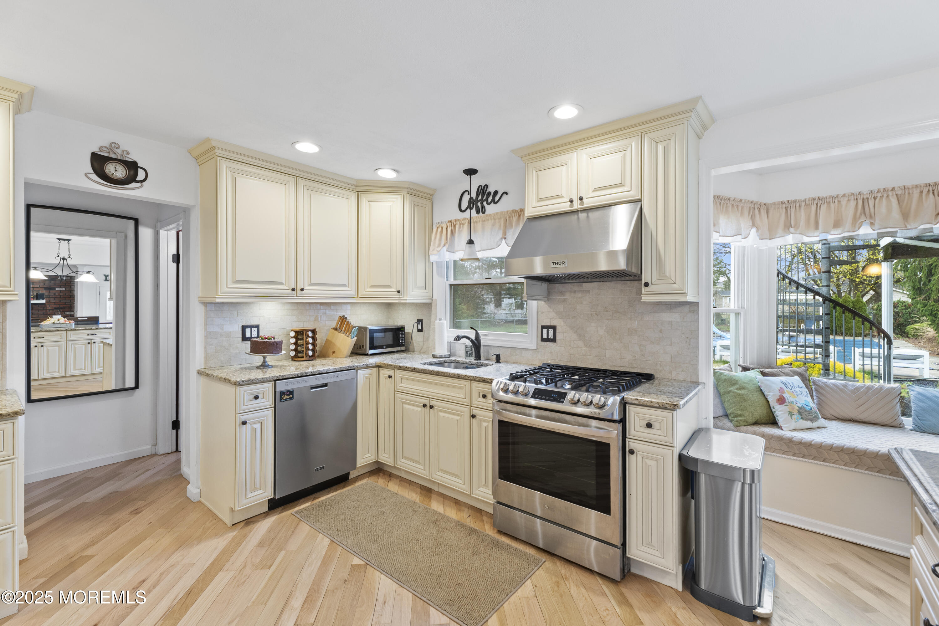 27 Rota Drive, Sayreville, New Jersey image 15