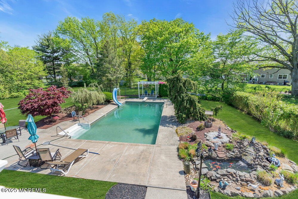 27 Rota Drive, Sayreville, New Jersey image 4