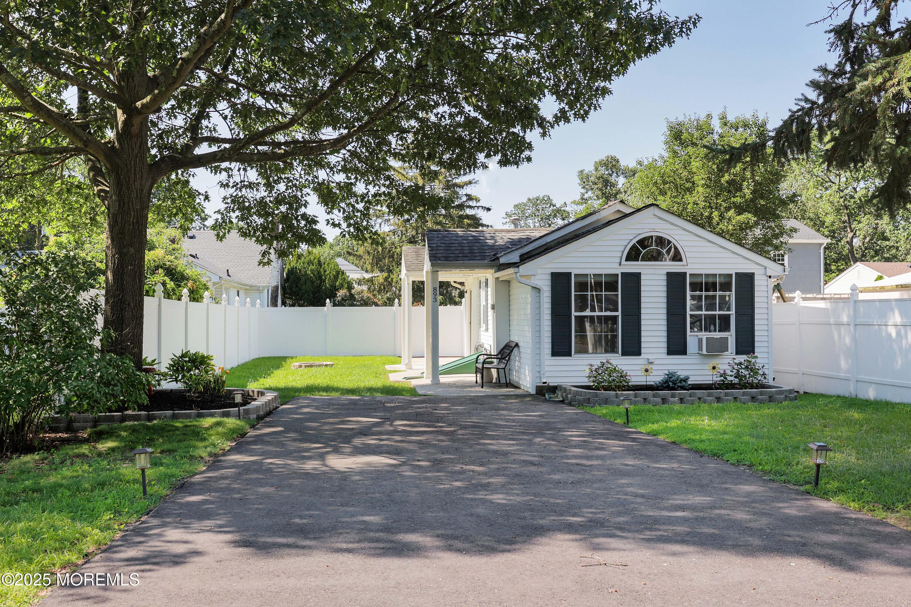 893 Linden Avenue