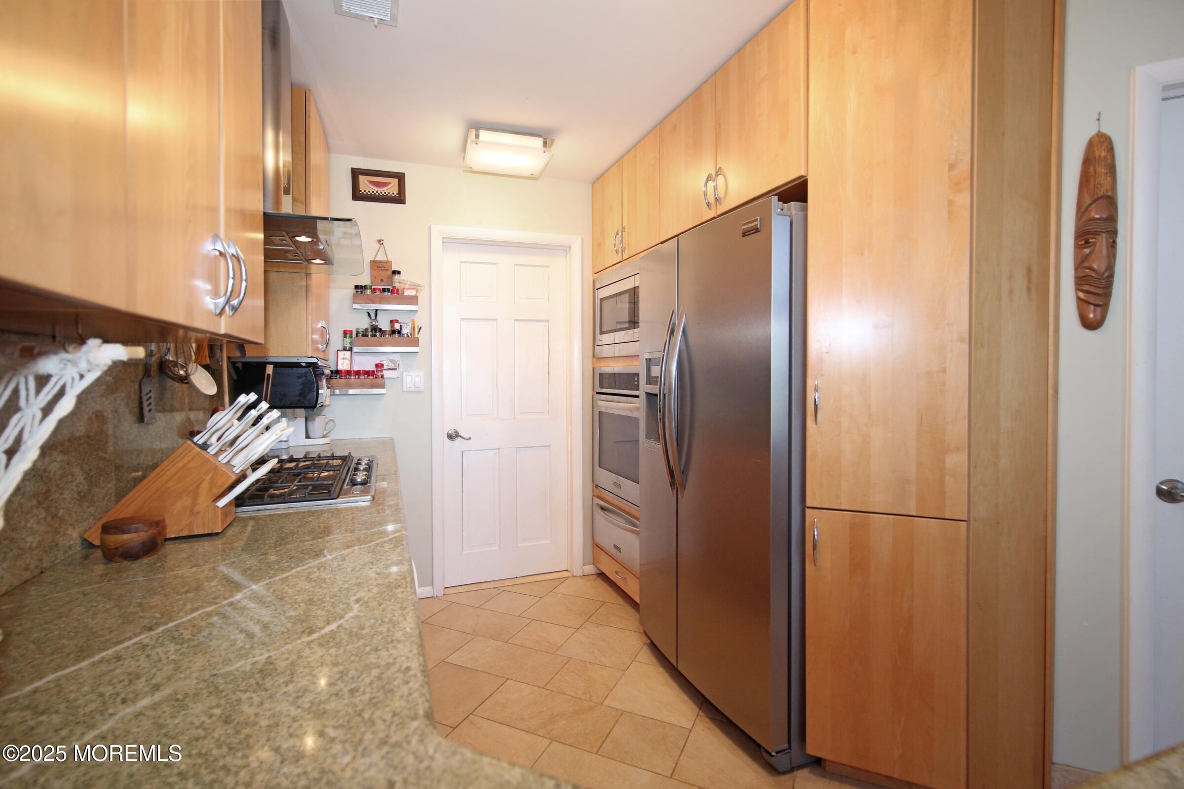 75 Gravelly Point Road, Highlands, New Jersey image 12
