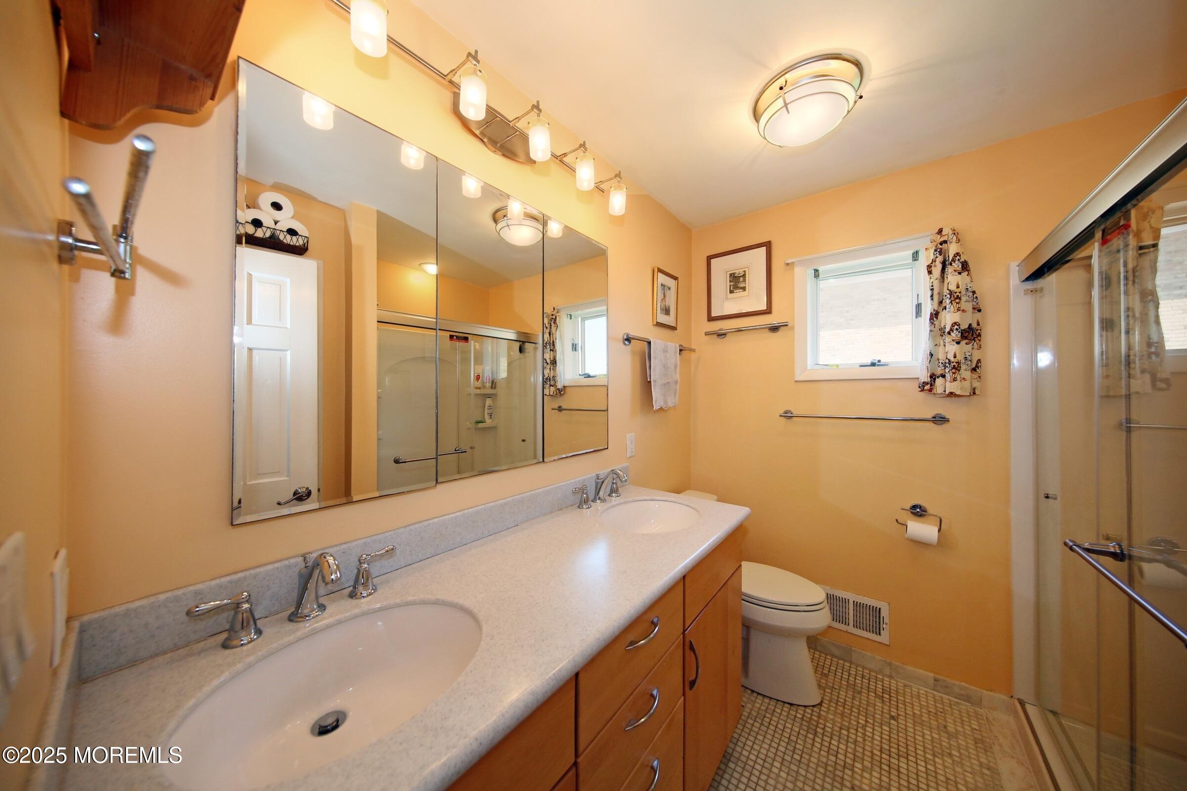 75 Gravelly Point Road, Highlands, New Jersey image 25