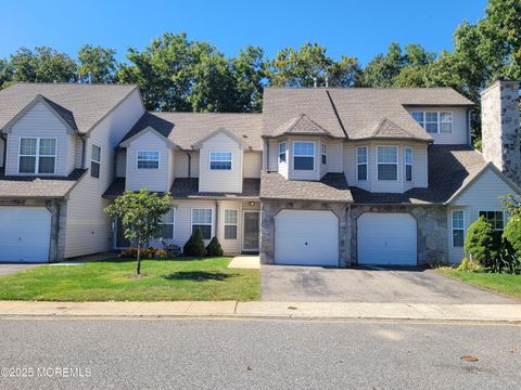 Photo of 4002 Cleveland Street, Toms River, NJ 08755 (MLS # 22601874)