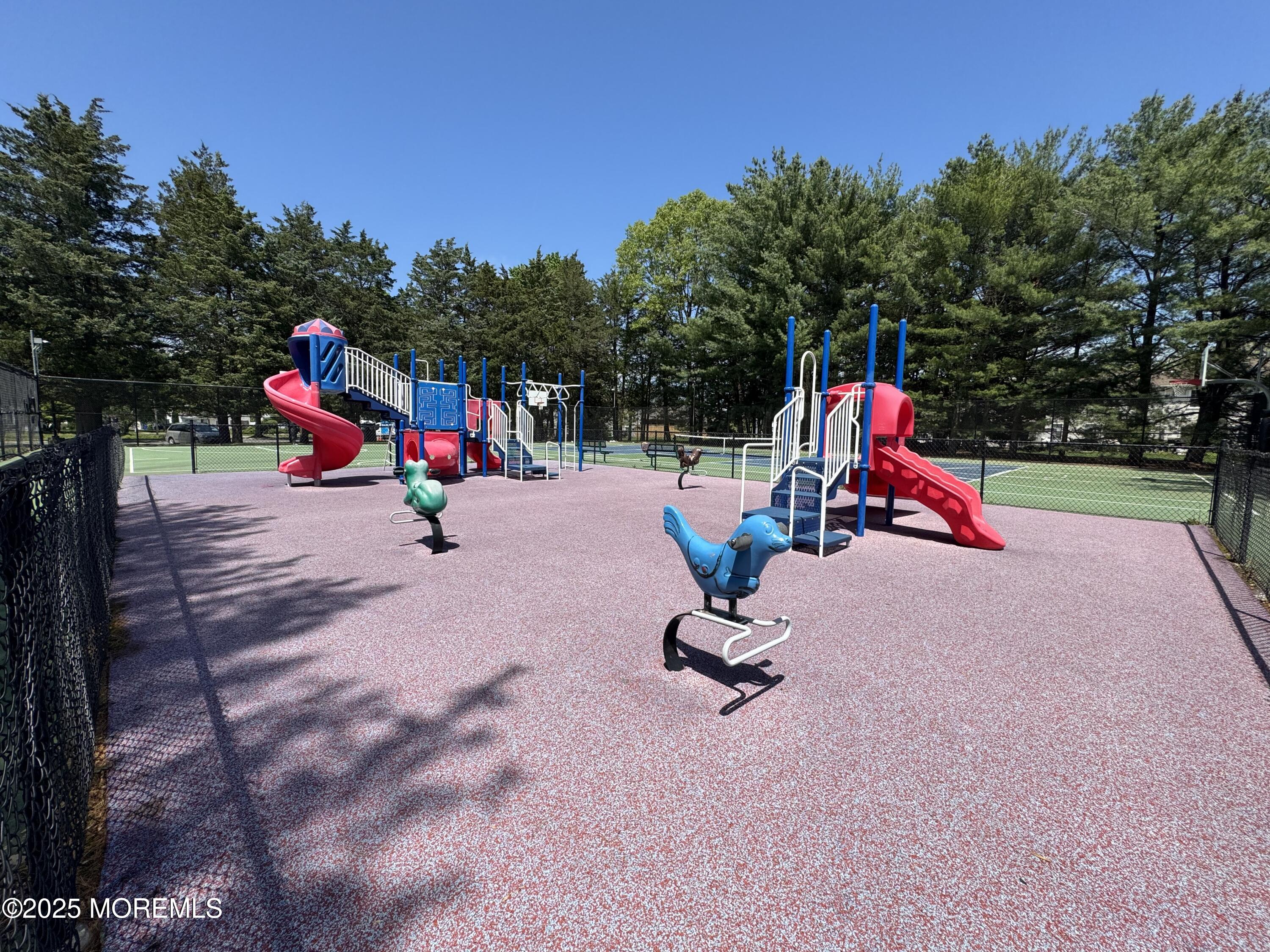 8 Admirals Row, Freehold, New Jersey image 29