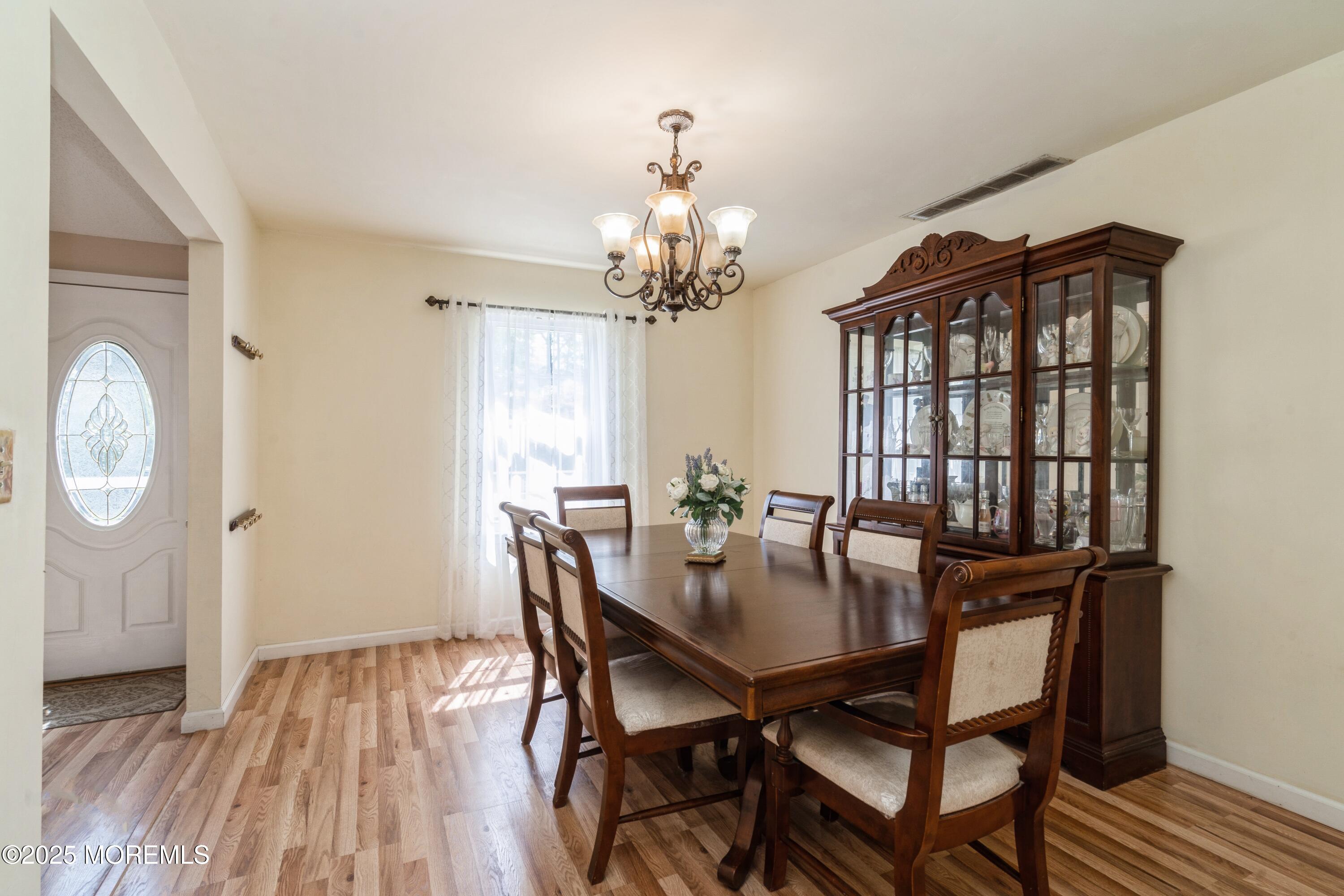 8 Admirals Row, Freehold, New Jersey image 6