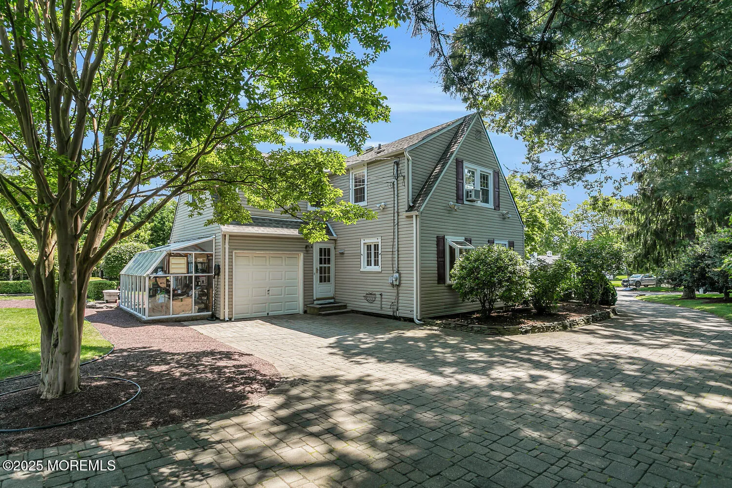 Rumson, New Jersey 07760, United States, 4 Bedrooms Bedrooms, ,2 BathroomsBathrooms,Residential,Active,145490